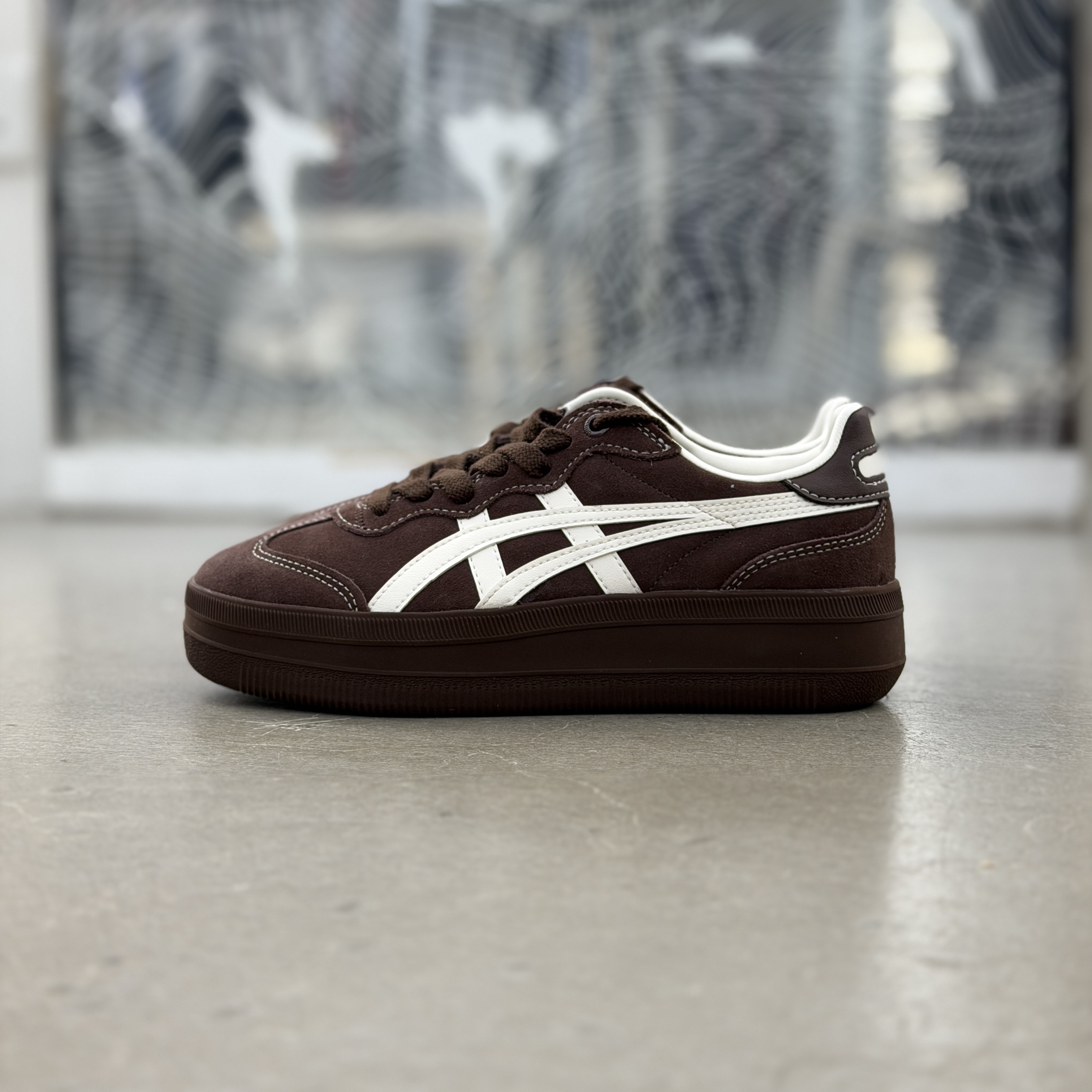 Onitsuka Tiger Tokuten Chunk- Brown