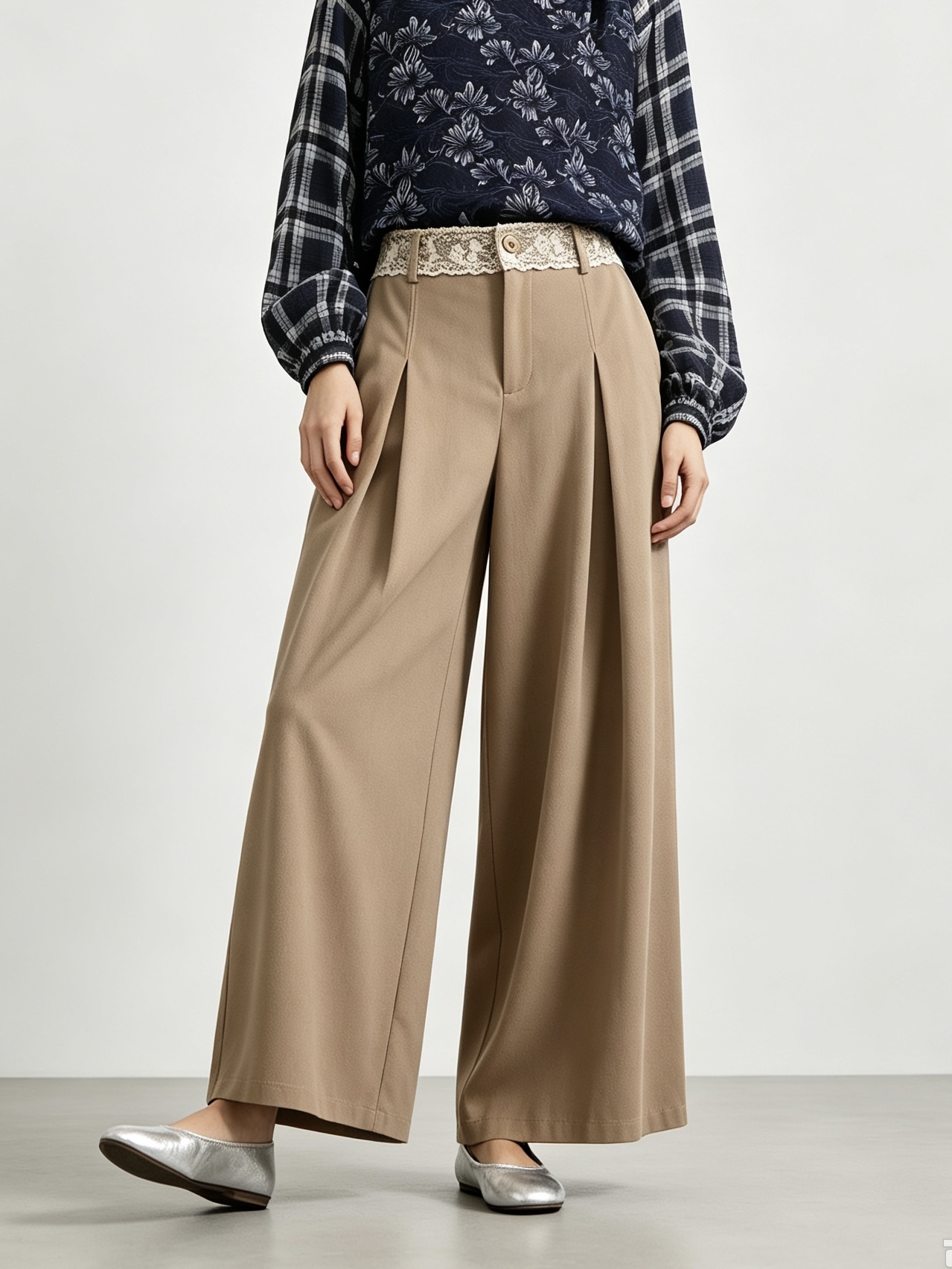 mi-tu Lace-Panel Wide-Leg Trousers