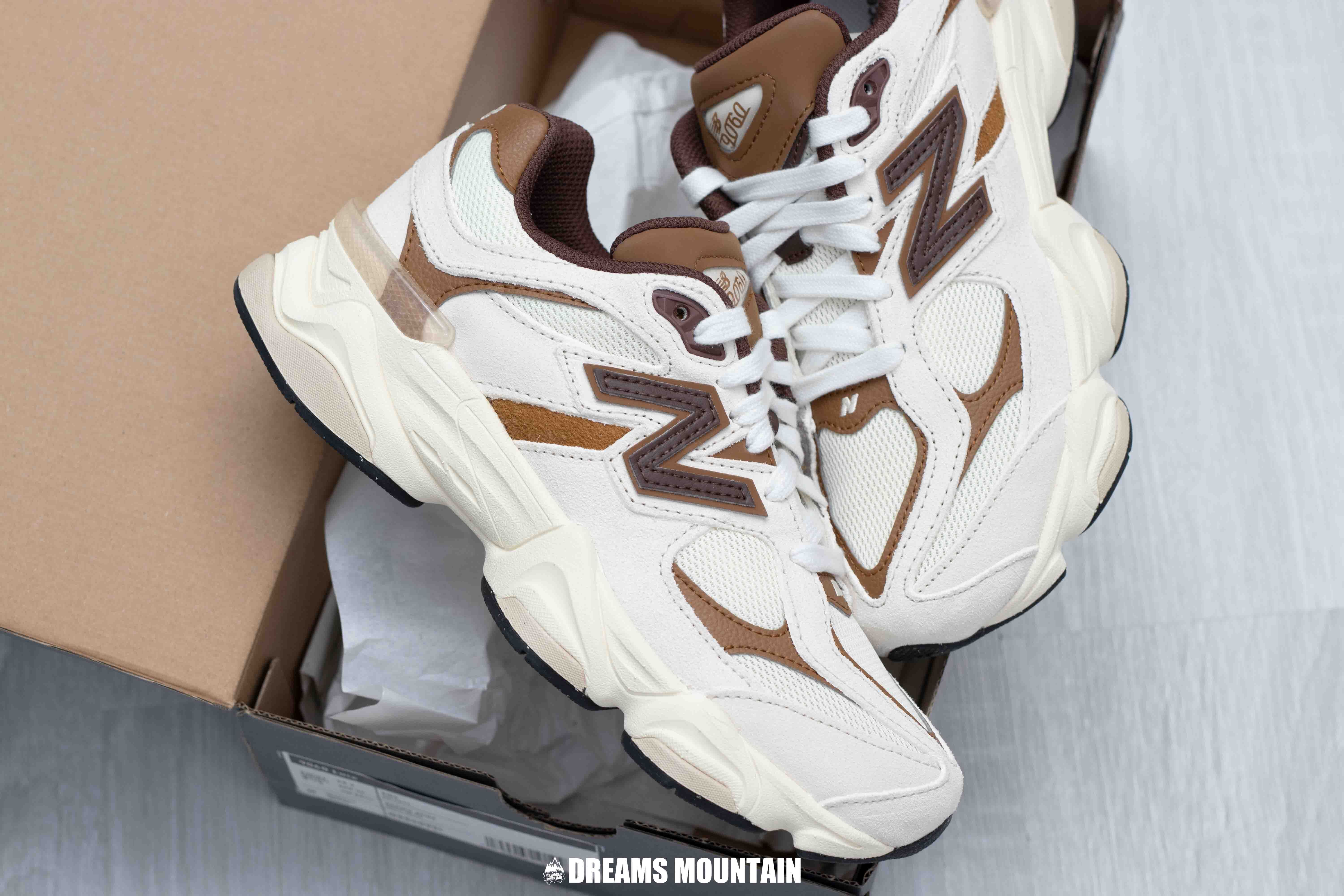 【預訂】NEW BALANCE 9060 奶油白啡-GS
