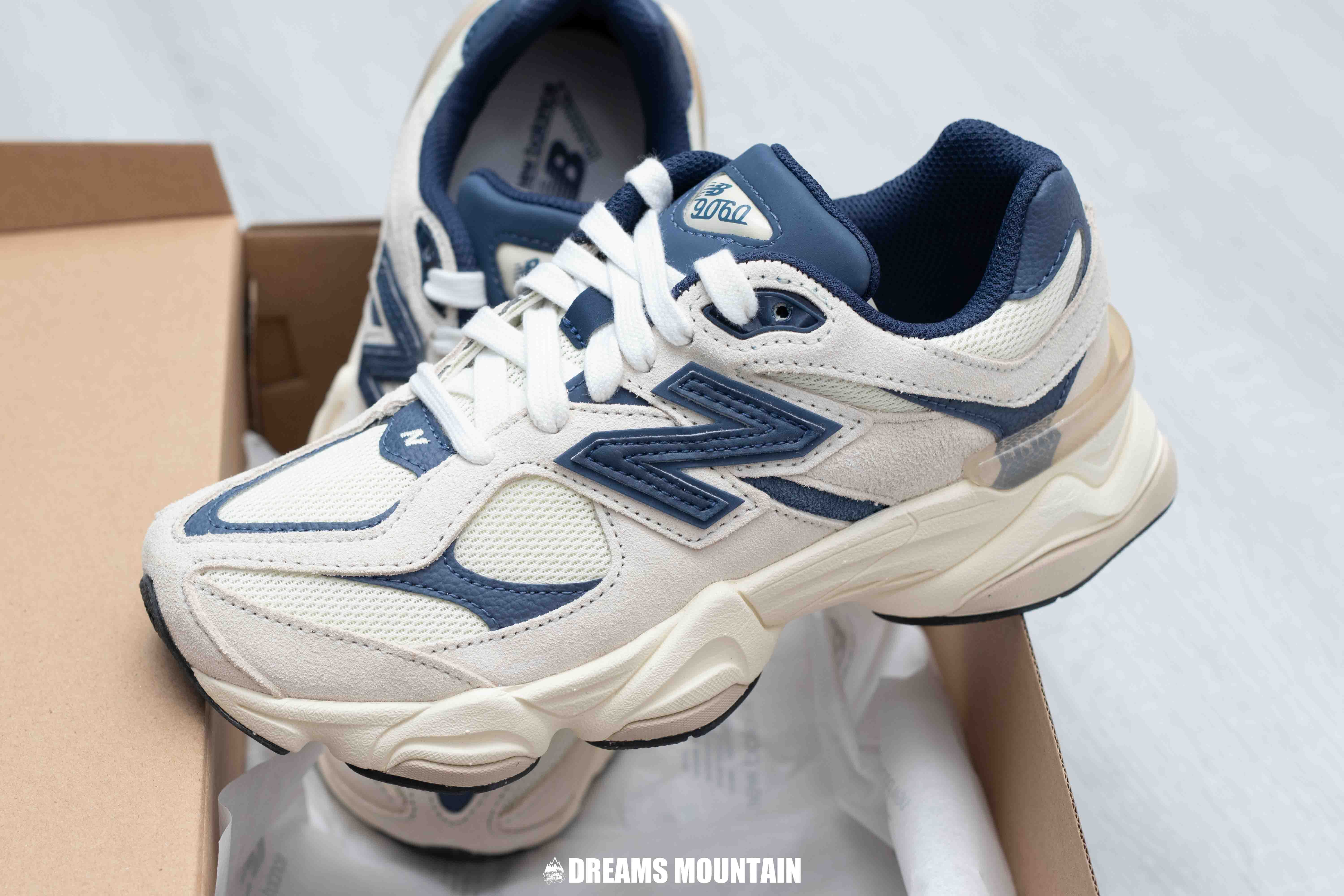 【預訂】NEW BALANCE 9060 奶油白深藍-GS