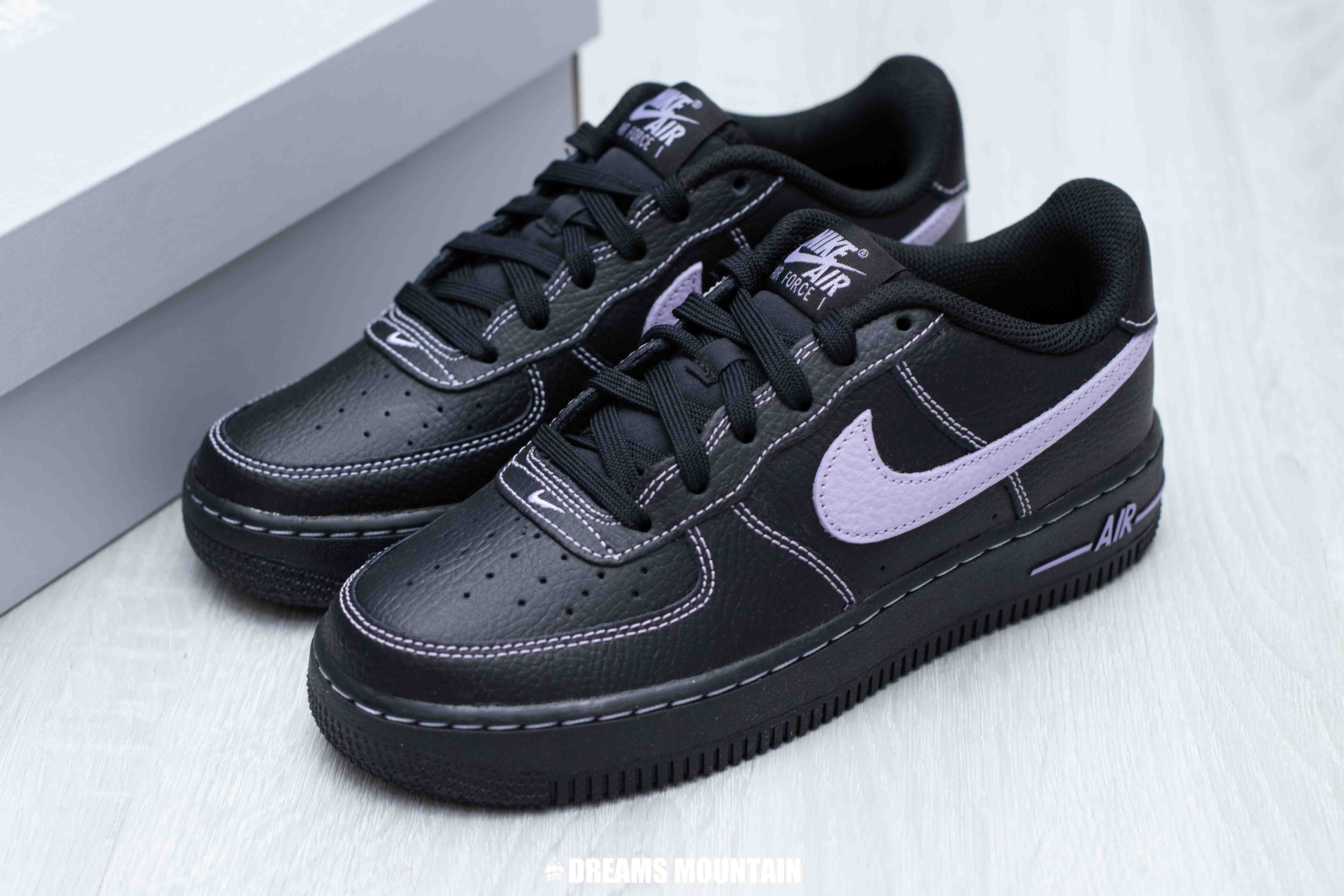 【預訂】NIKE AIR FORCE 1 LV 8 全黑明線紫-GS
