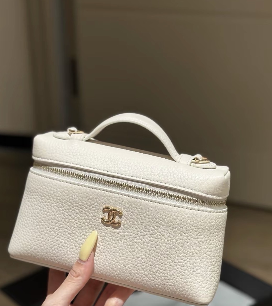 Chanel Small Vanity Case小號飯盒袋奶昔白金扣手袋