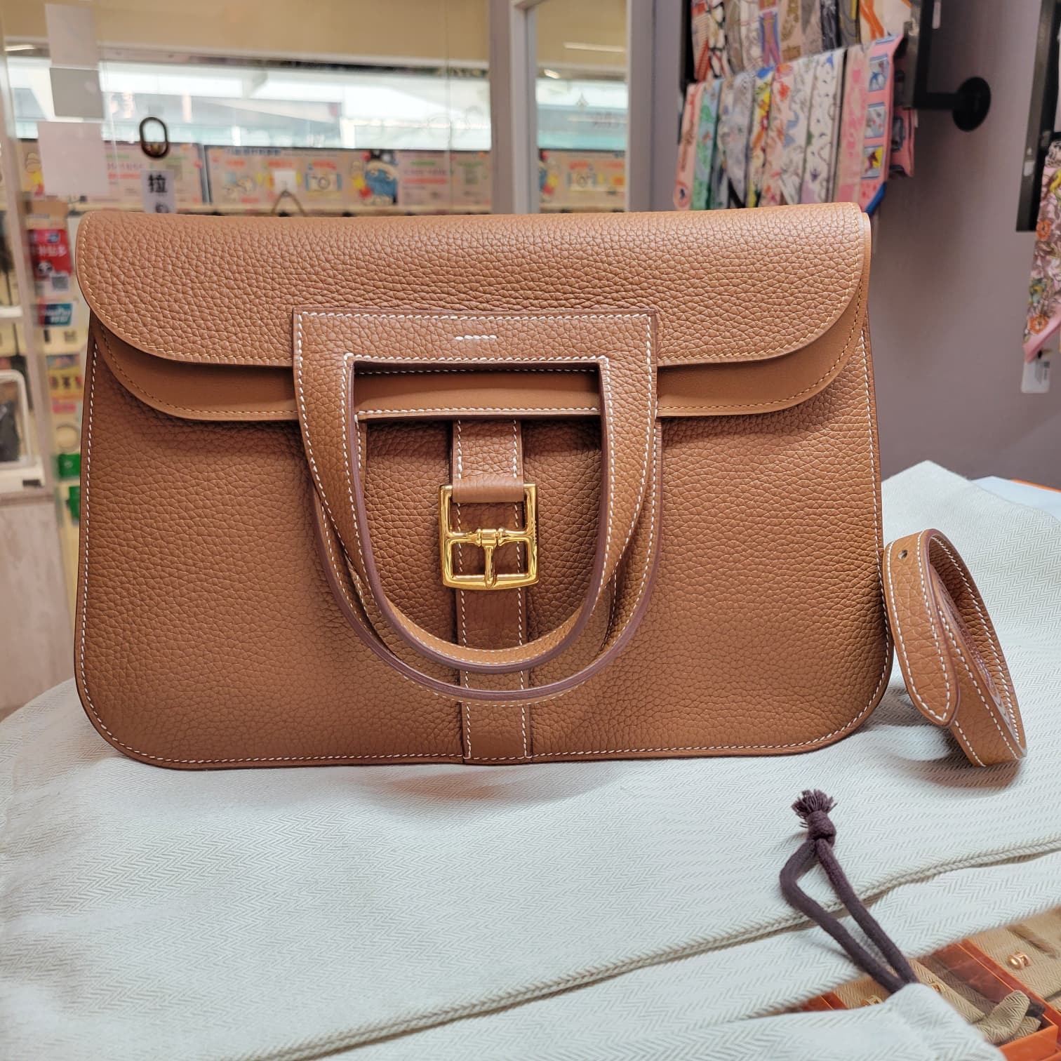 99%NEW HERMES HALZAN 31 GOLD CC 金棕金扣