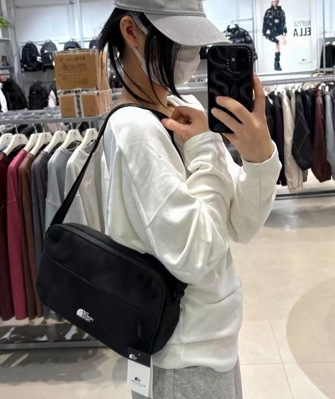 LYS02643 The North Face 輕身斜揹袋