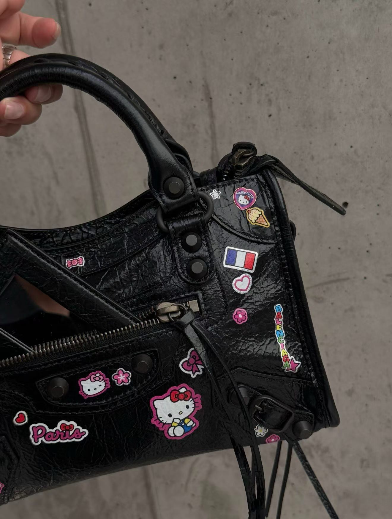 Balenciaga x Hello Kitty 經典聯名款 Everyday Tote Bag 黑色小牛皮手袋機車袋