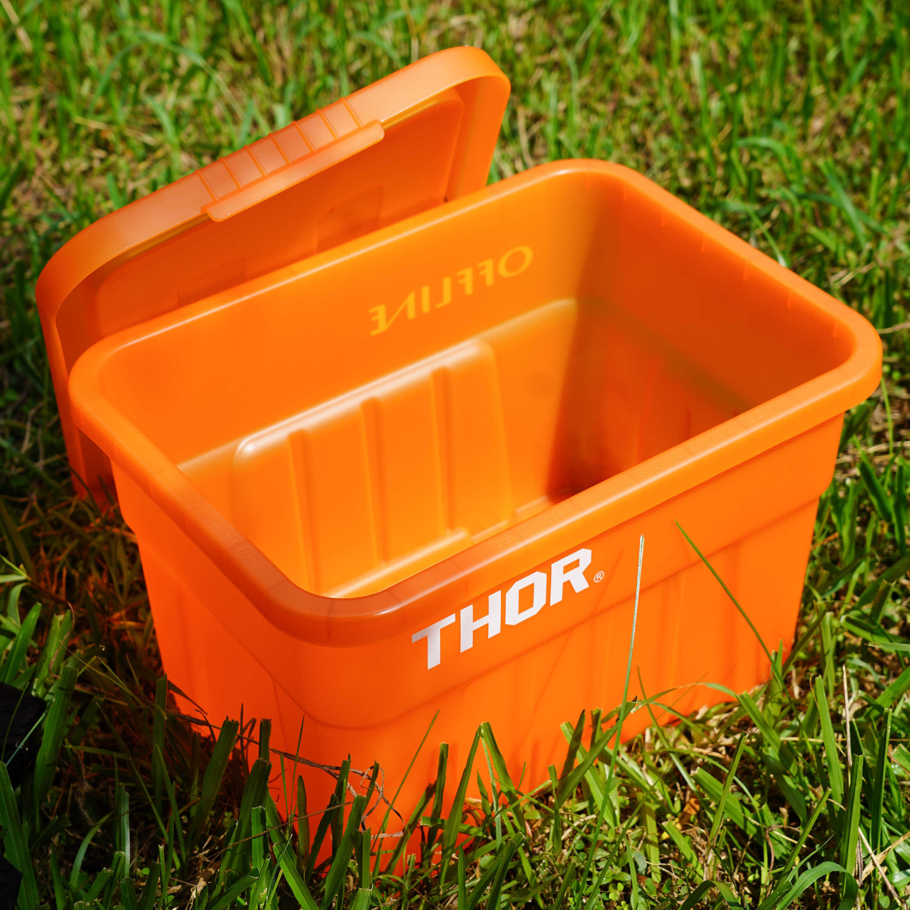 offline | Thor 22L Orange