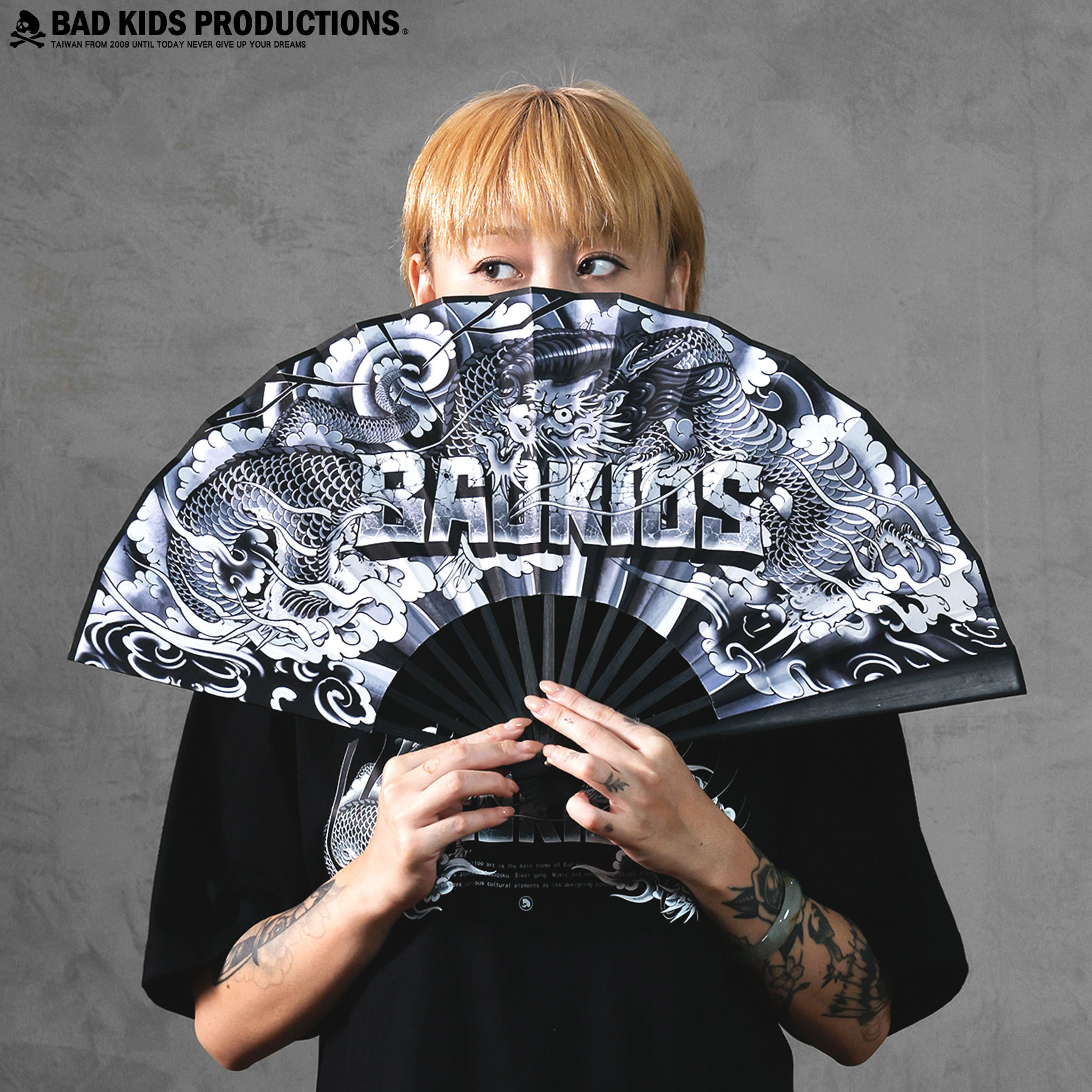 BAD KIDS 惡童 26S/S 10" Dragon Folding Fan (10吋木柄摺疊扇)