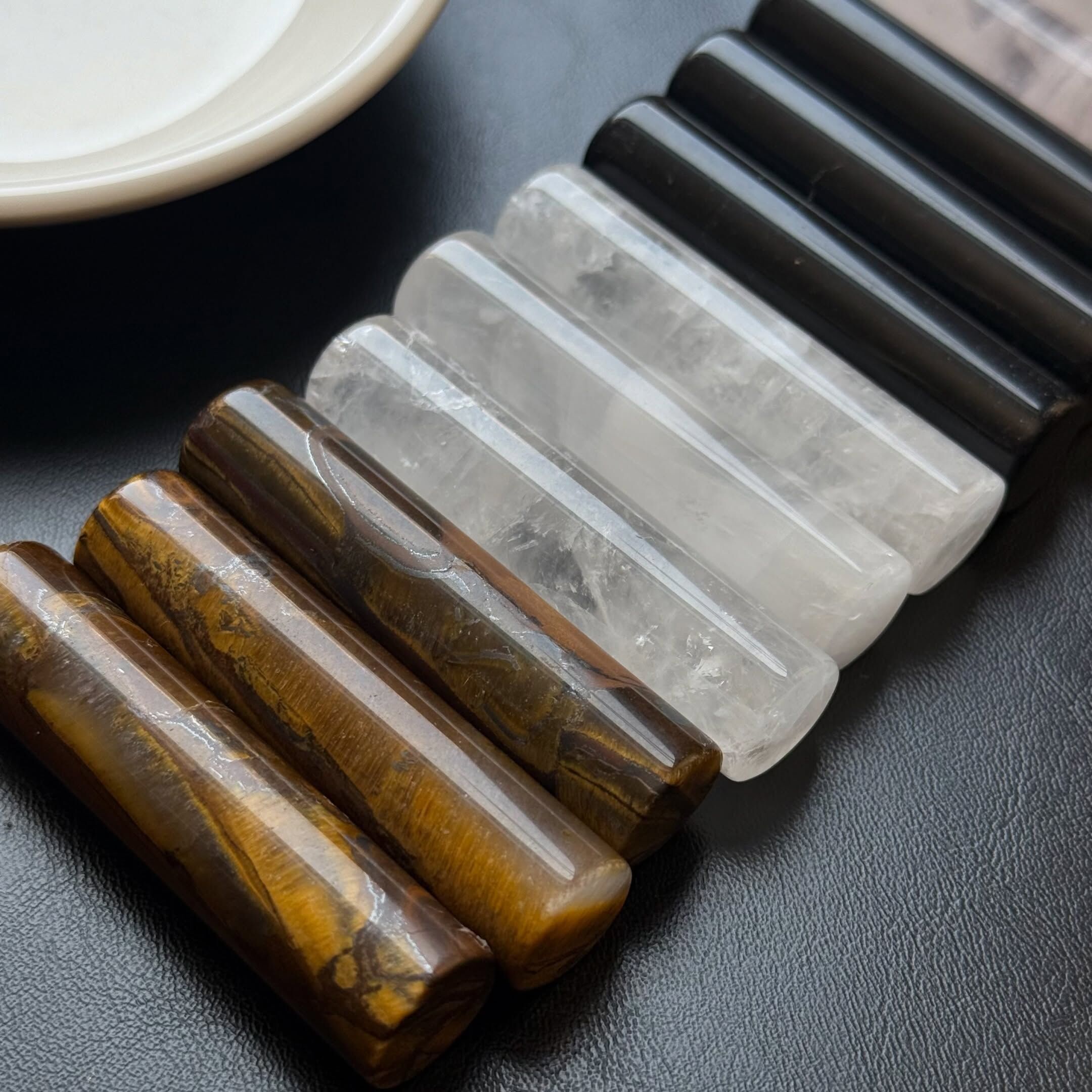 [原石] 虎眼石、白水晶、黑曜石、粉晶 水晶印章