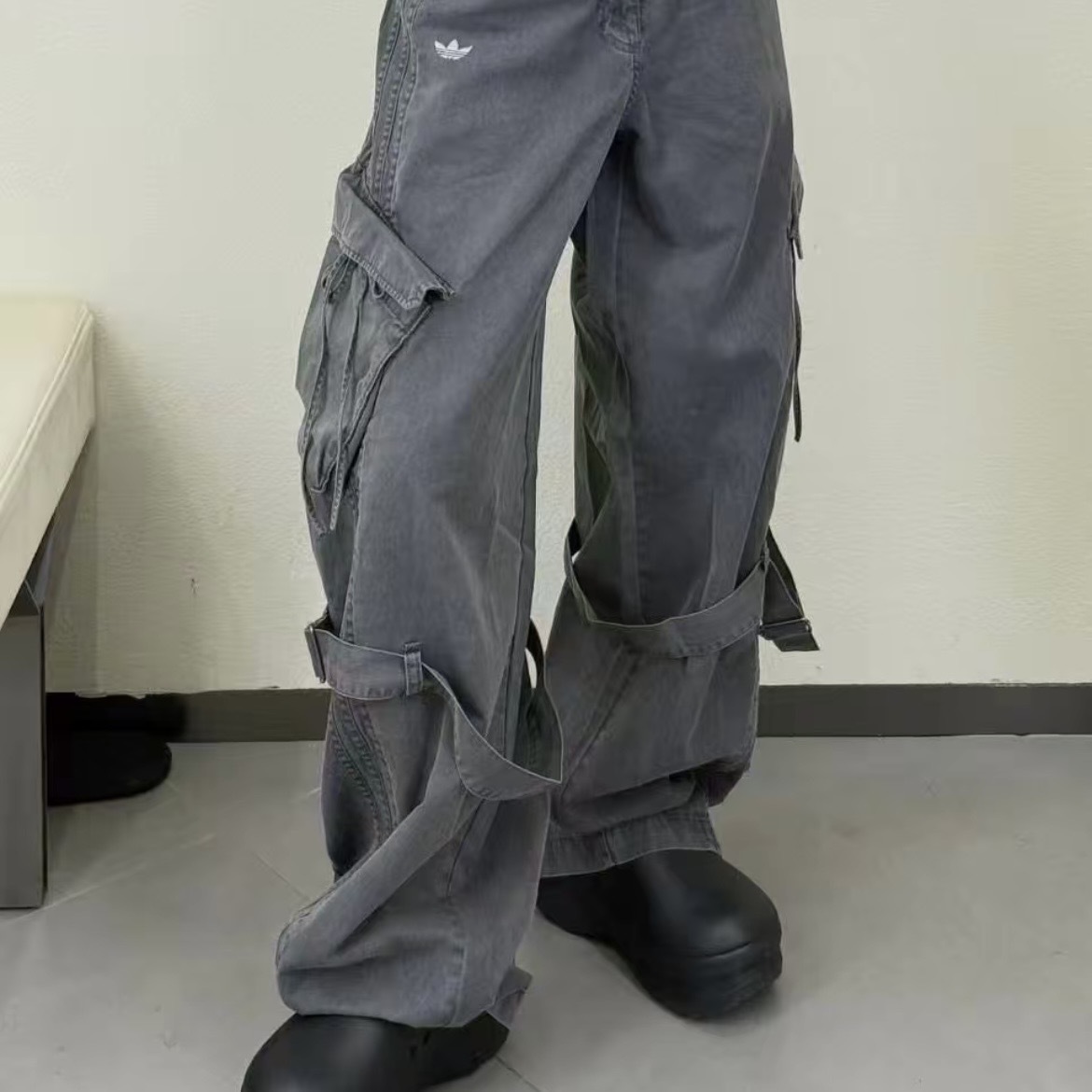 ADIDAS ORIGINALS MULTIPOCKET 灰色 口袋 工裝褲 休閒穿搭 LF2322
