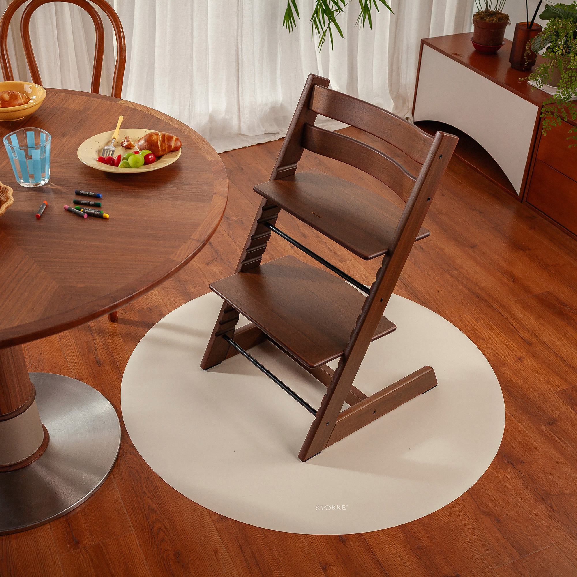Stokke - TrippTrapp® Chair Signature Walnut Warm Brown| Stokke