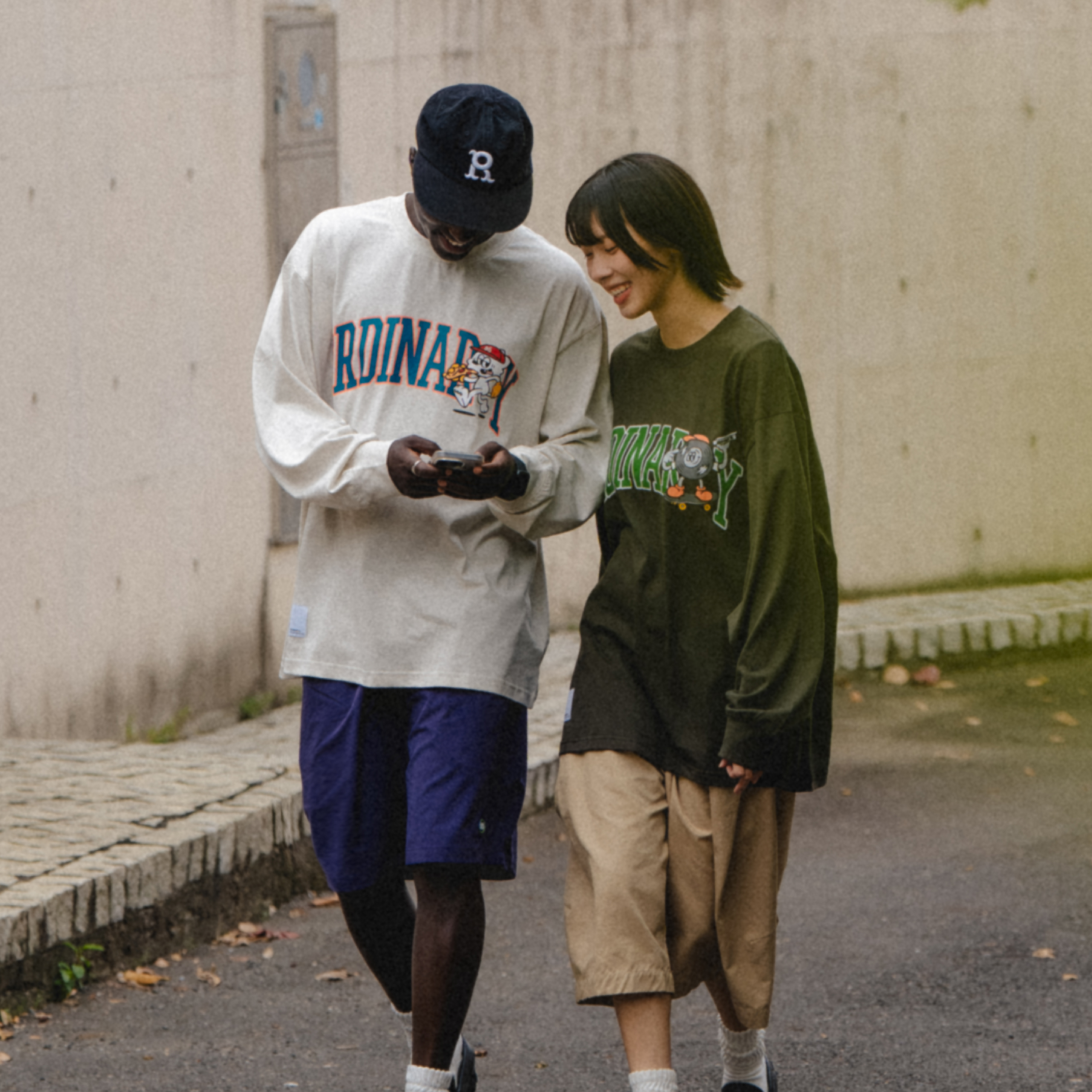 ORDINARY Campus Characters LS Tee 美式角色拱形Logo 長Tee