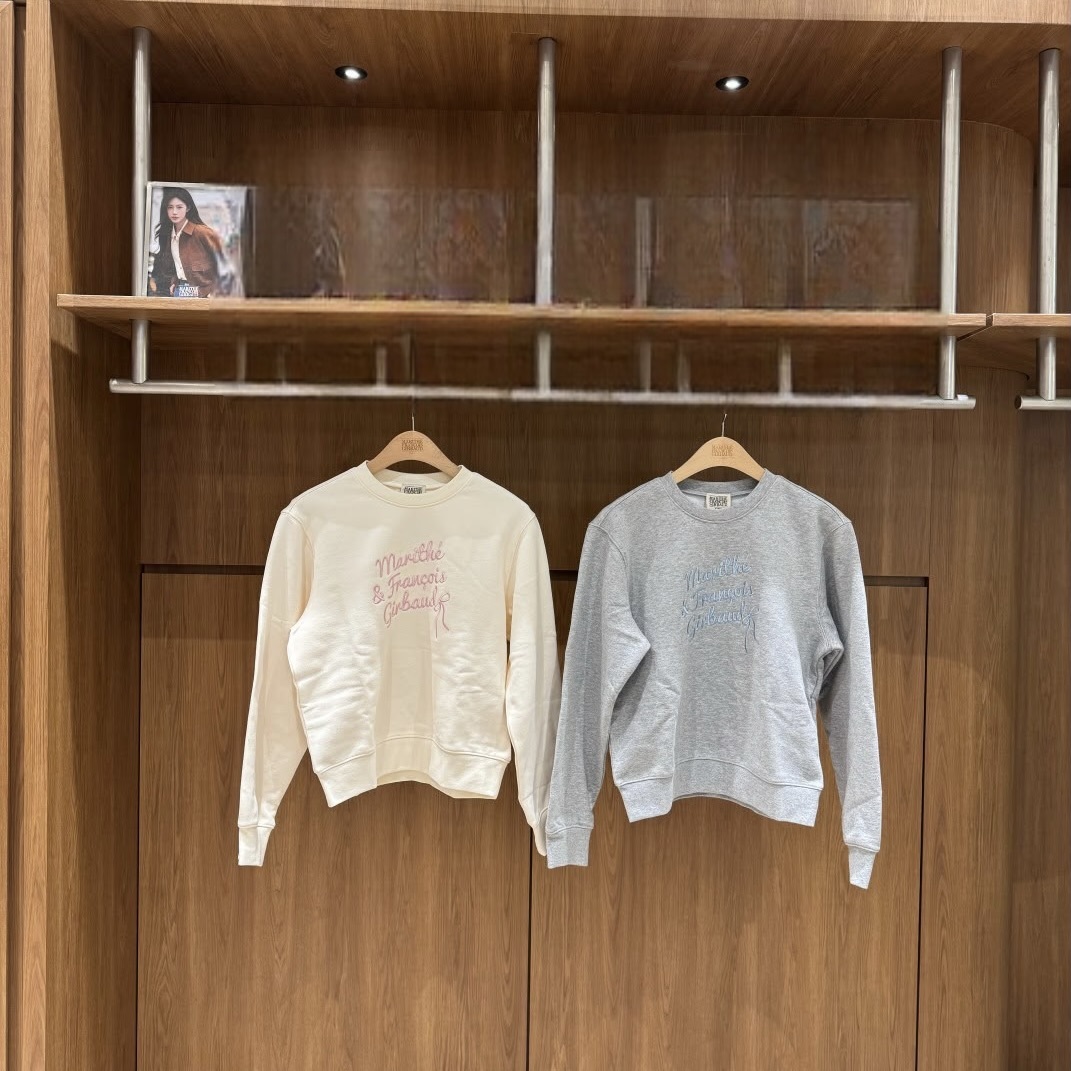 香港$650!!連線入code再減😱!! MARITHE FRANCOIS GIRBAUD (MFG)｜薄絨 MFG46WSW117 W RIBBON GRAPHIC SWEATSHIRT (BRUSHED) [2 colors] M13
