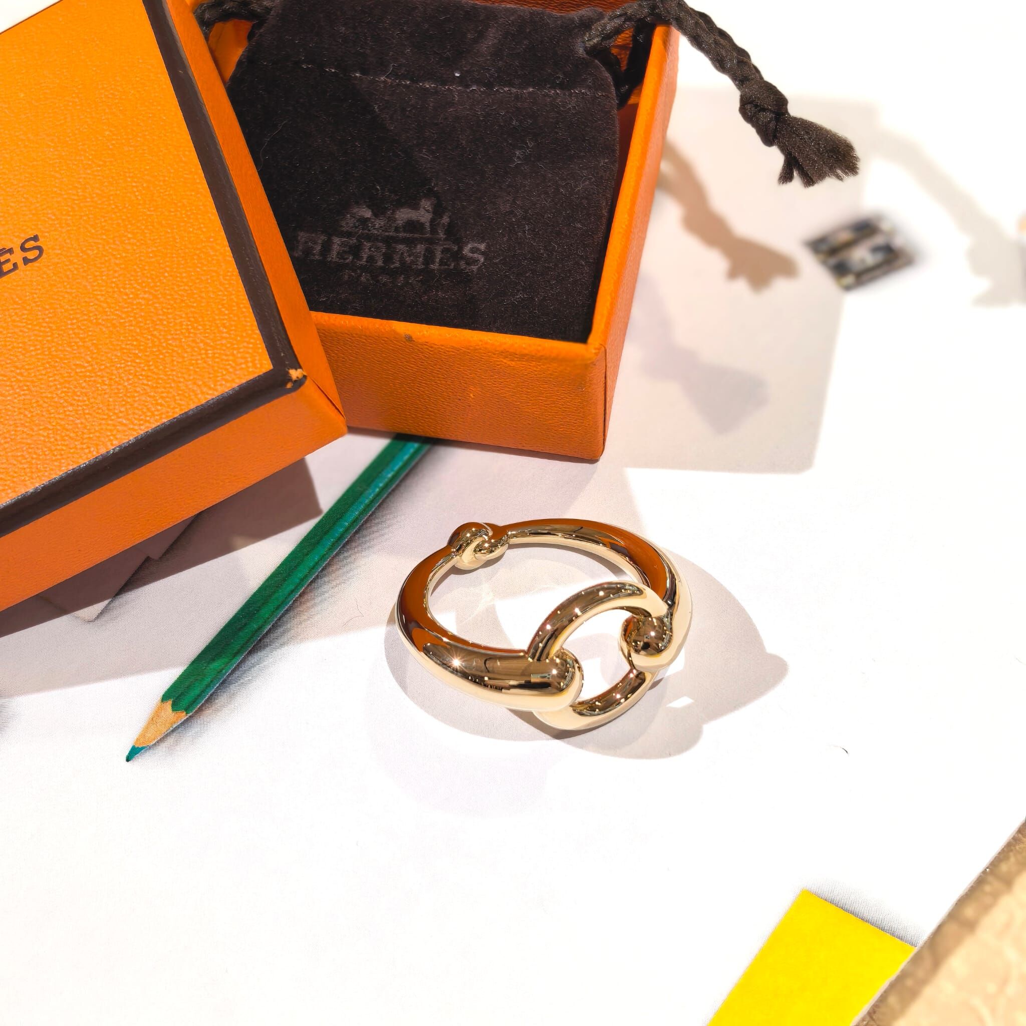 全新HERMES 絲巾扣, 淡金色金屬, 602102S Mors scarf ring , #BRAND NEW #香榭站正品