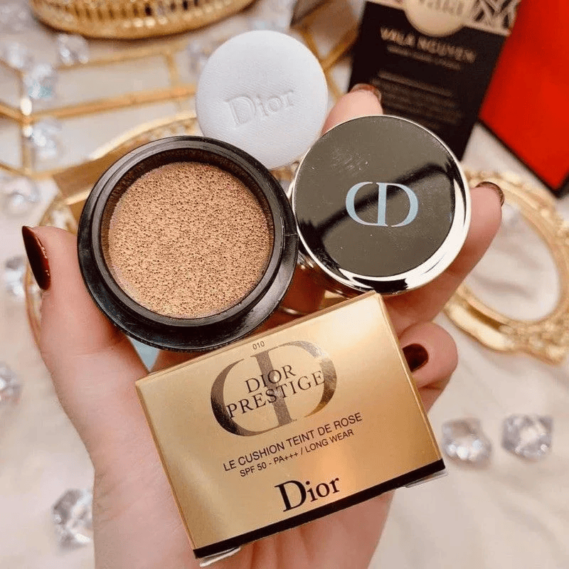 少量現貨丨DIOR 玫瑰花蜜修護氣墊粉底 010 Ivory象牙色 4g 旅行裝 韓免稅店貨