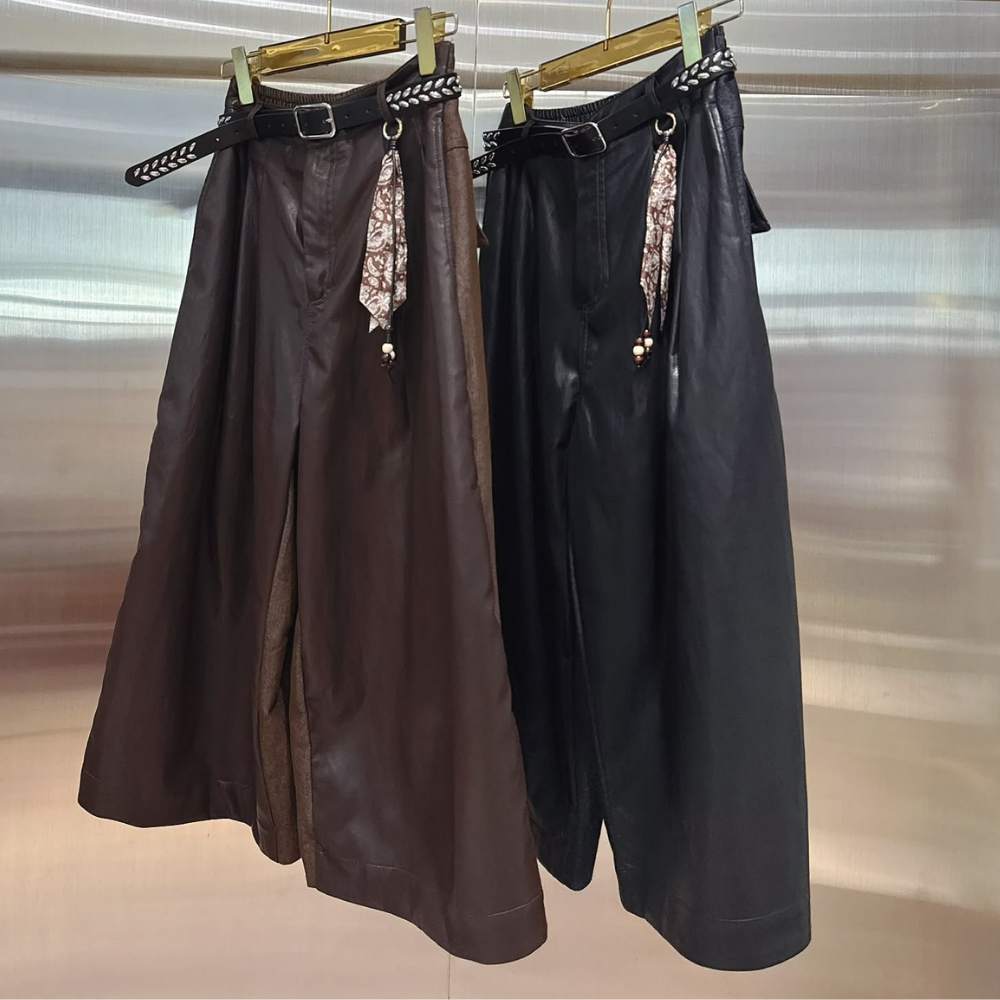 BOT-CCG0919-056 PU蛋白軟身滑皮拼洗水布中褲連Belt (A56啡色/B56黑色)