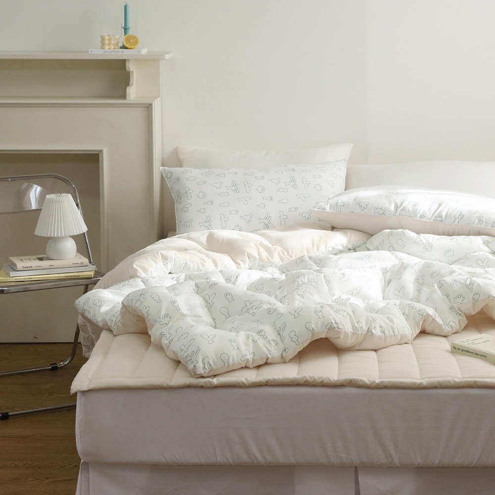 Garden Peach Skin Semi-Microfiber Dust-Free All-Season Comforter