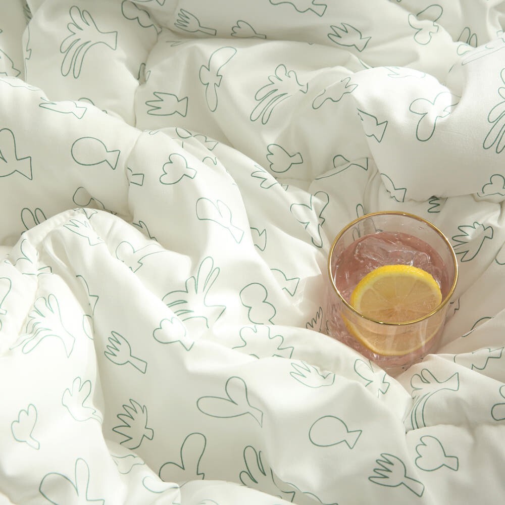 Garden Peach Skin Semi-Microfiber Dust-Free All-Season Comforter