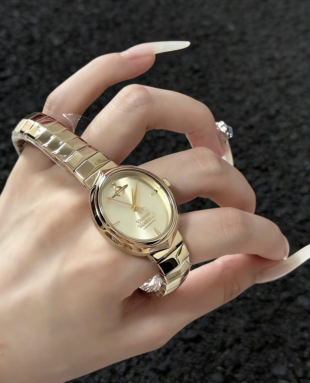 <精選西太后錶款⌚>Vivienne Westwood Armour Watch 蛇骨腕表 金銀