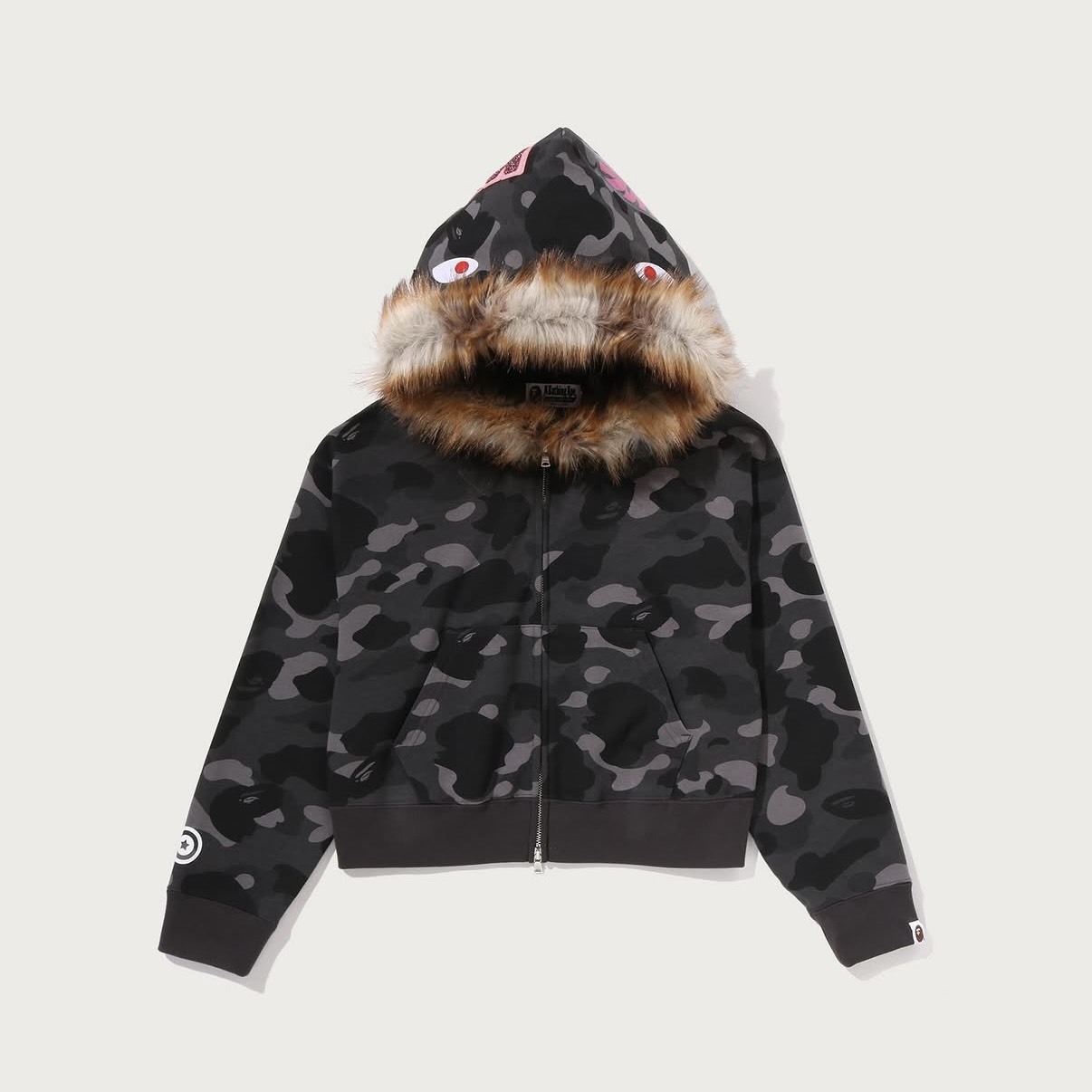 -(B4e04)-A BATHING APE BAPE COLOR CAMO FUR SHARK CROPPED ZIP HOODIE 女款 短板 毛毛可拆 迷彩 連帽 鯊魚 外套 黑色/紫色/棕色-1M80215303