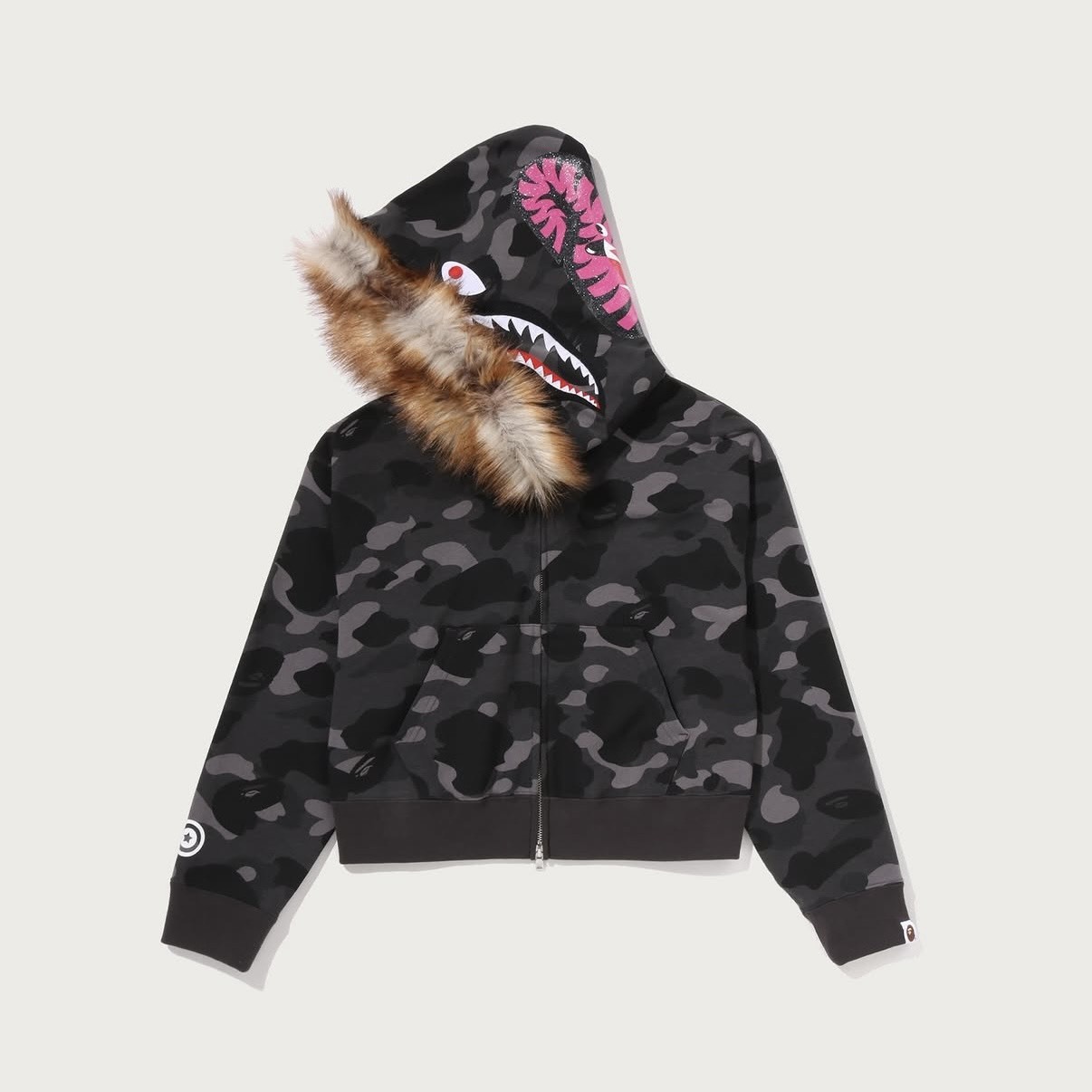 -(B4e04)-A BATHING APE BAPE COLOR CAMO FUR SHARK CROPPED ZIP HOODIE 女款 短板 毛毛可拆 迷彩 連帽 鯊魚 外套 黑色/紫色/棕色-1M80215303