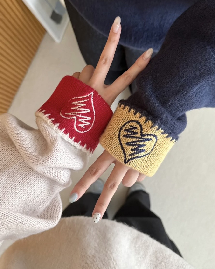 日本 Remember Mohair Knit 愛心 手袖 刺繡 塗鴉 針織 毛衣 長袖 三色