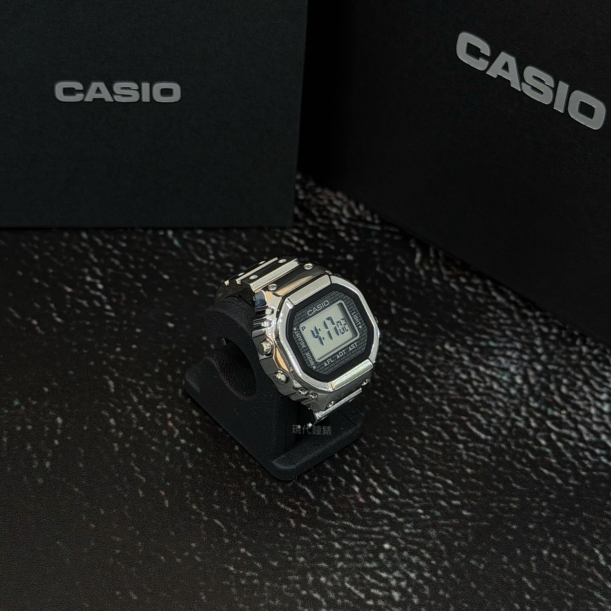 【CASIO 卡西歐】VINTAGE CRW-001-1D 19.5mm Modern Watch