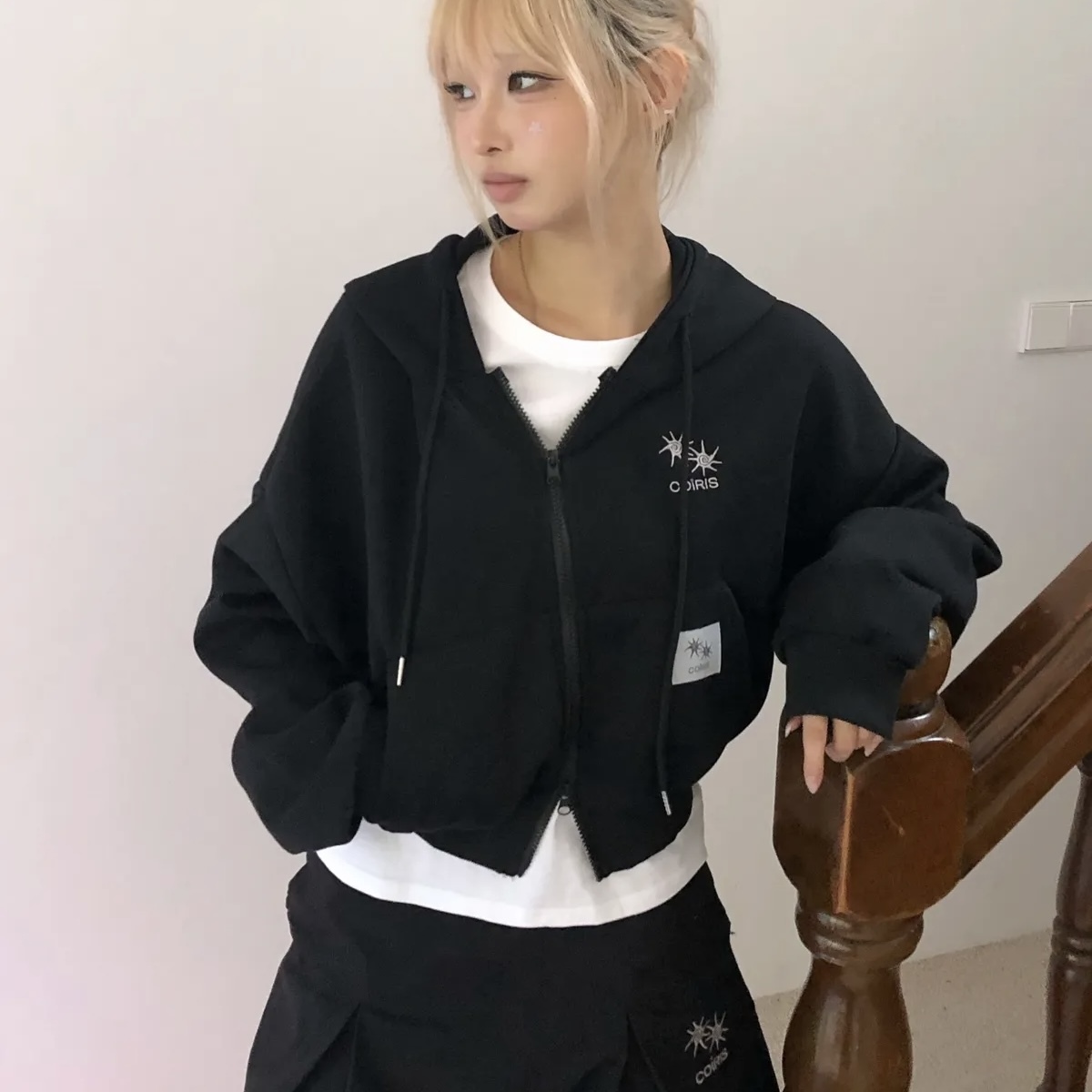 COiRIS ASTO CROP HOOD ZIP-UP 連帽拉鍊外套 短版 灰黑 兩色 韓國代購