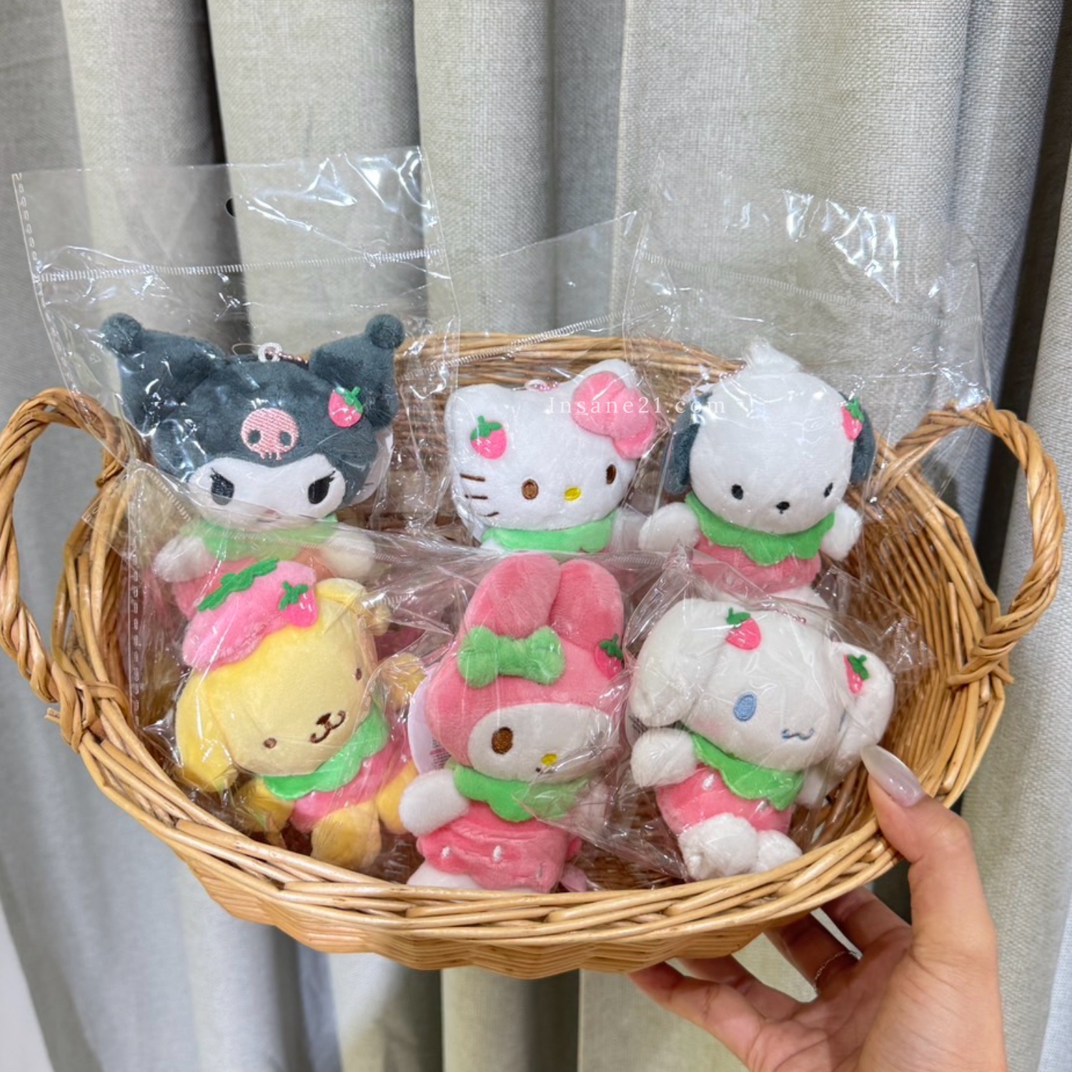 SANRIO 粉紅草莓裝 吊飾 三麗鷗 韓國限定
