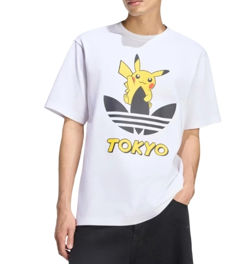 【Luxury】 日本限定 Adidas × Pokémon 寶可夢聯名系列  東京 TOKYO T恤 30週年 愛迪達限定 烈空座 X 皮卡丘 X 噴火龍 X 耿鬼 三葉草 黑白兩色 男女款 lk3884 lk3883 lk3880 lk3879
