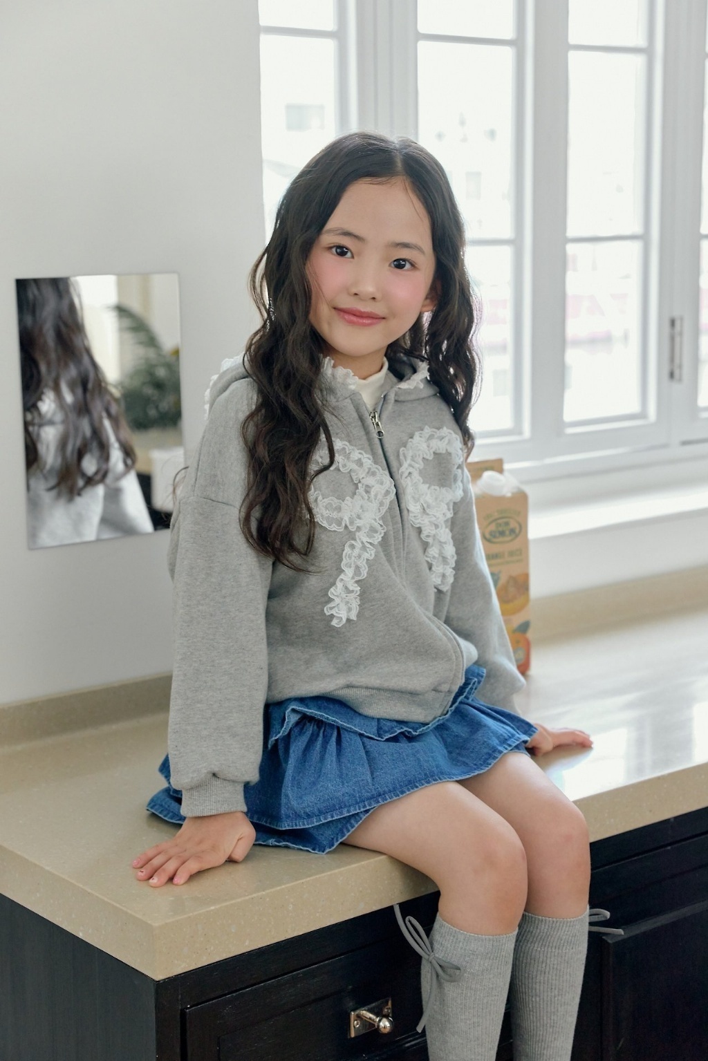 正韓秋bbb 兩色甜美蕾絲蝴蝶結外套