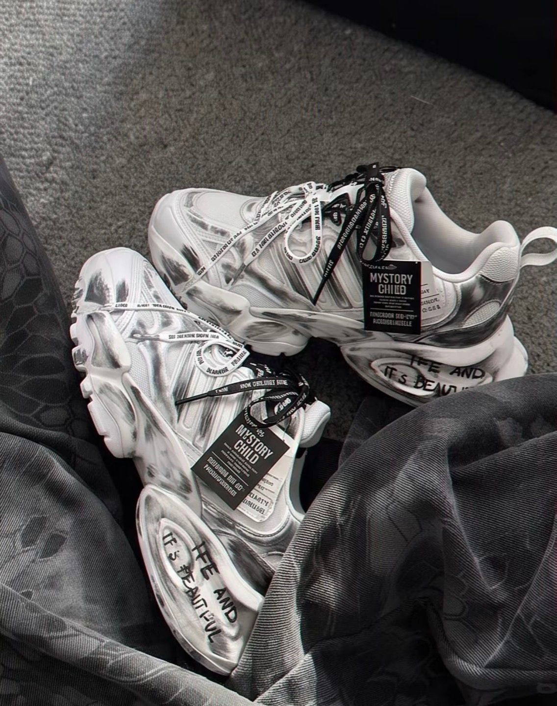 【訂製鞋款】Adidas originals XLG 告白宣言 小巴黎世家 塗鴉 手繪 街頭風 個性 IH0432(Team3019-告白宣言)
