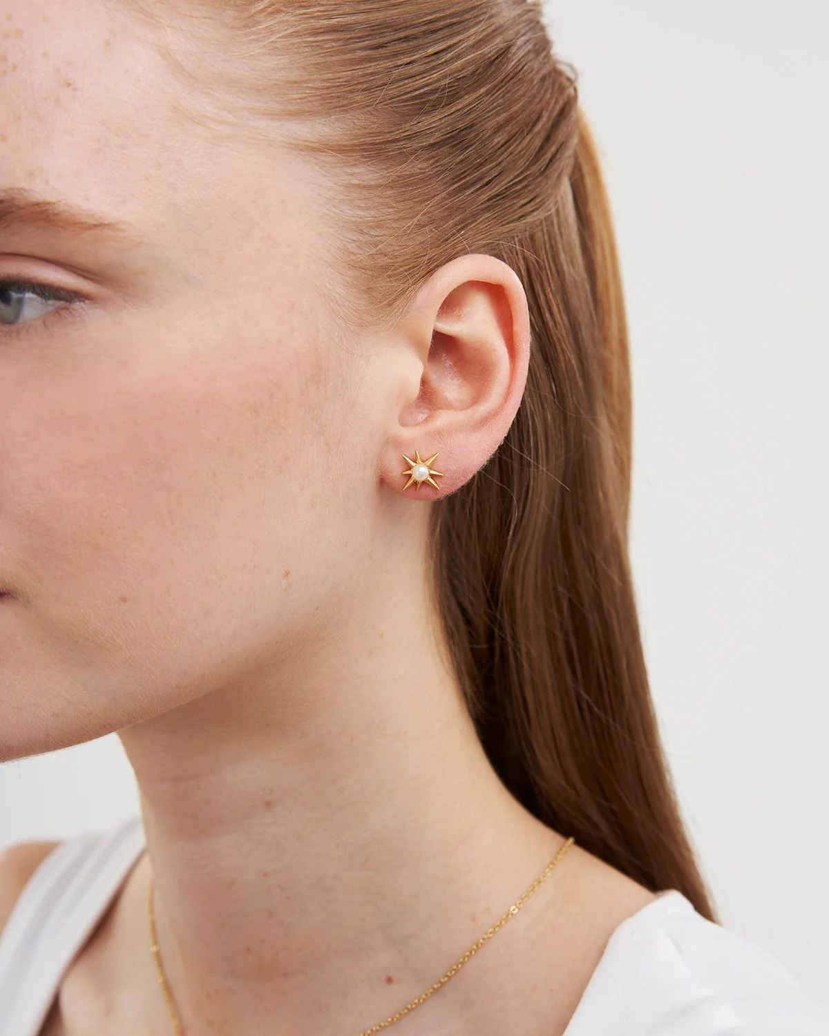 英國代購 FABLE ENGLAND Star Pearl Stud Earrings