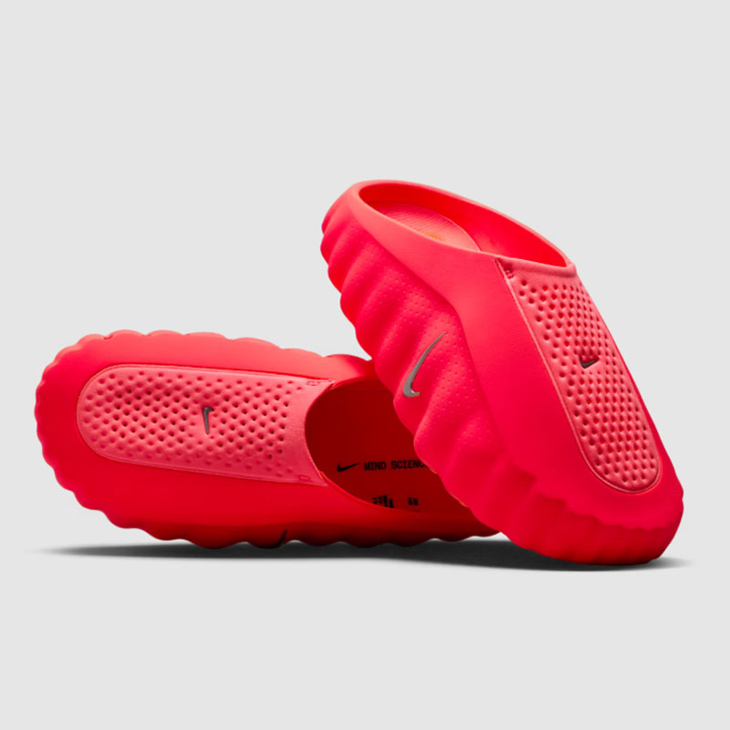 限量商品，不退換〈預定商品〉男鞋 NIKE MIND 001 紅色 科技 休閒 運動 賽前 穆勒鞋 拖鞋【HQ4307-600】