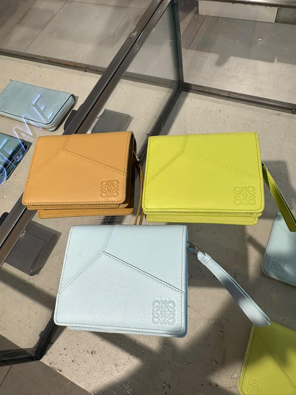 LYS02654 Loewe Puzzle classic calfskin Wallet