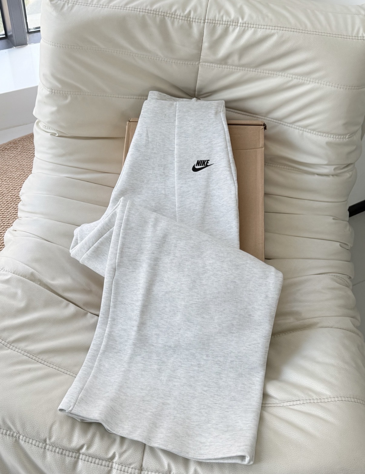 [特價代購，不退換] 女款 NIKE SPORTSWEAR TECH FLEECE 灰色 皺摺 高腰 寬褲 繭型褲 闊腿褲 太空棉褲 長褲【FV8053-063】