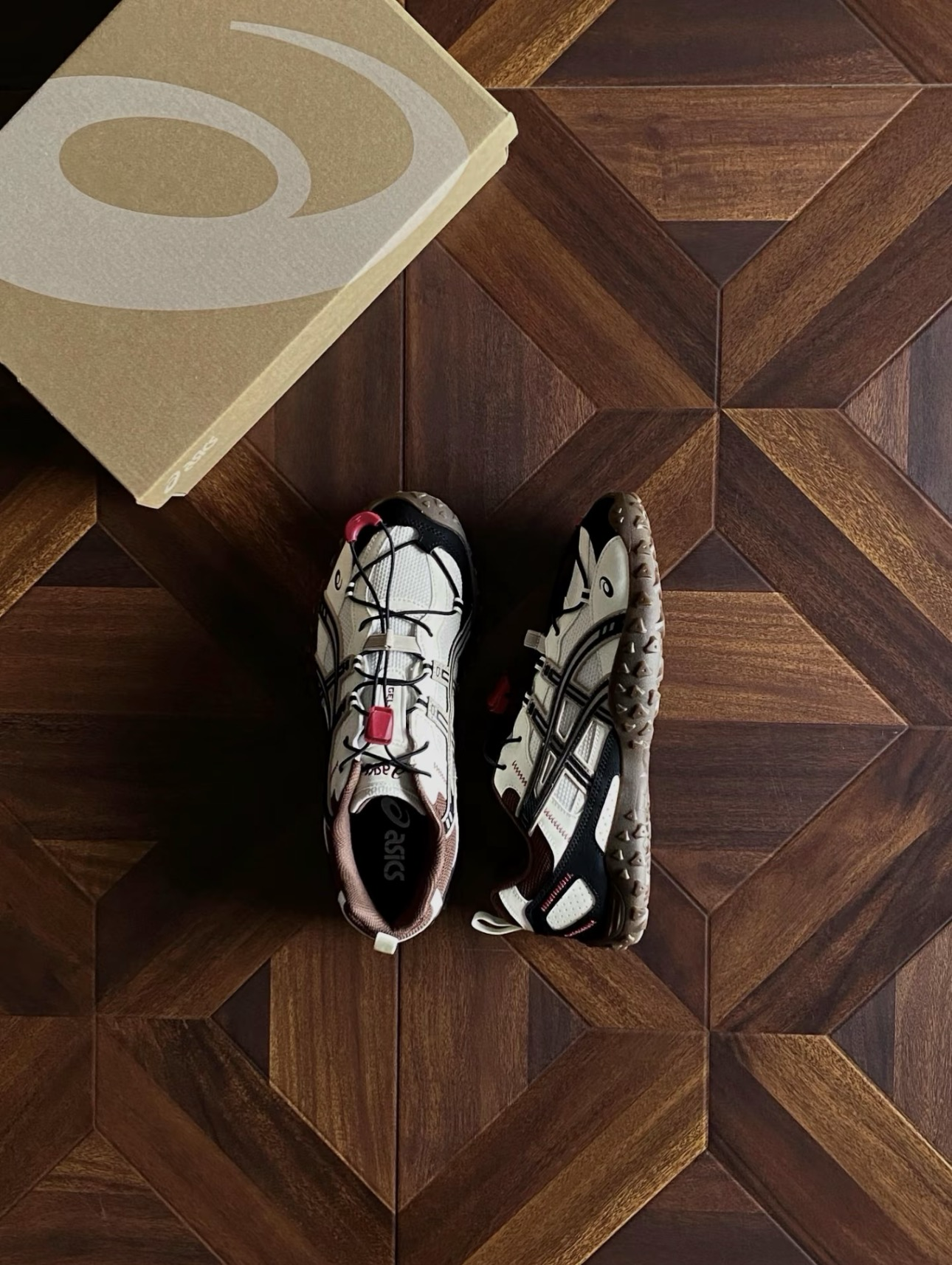 預訂| ASICS GEL-AMMG 米白黑