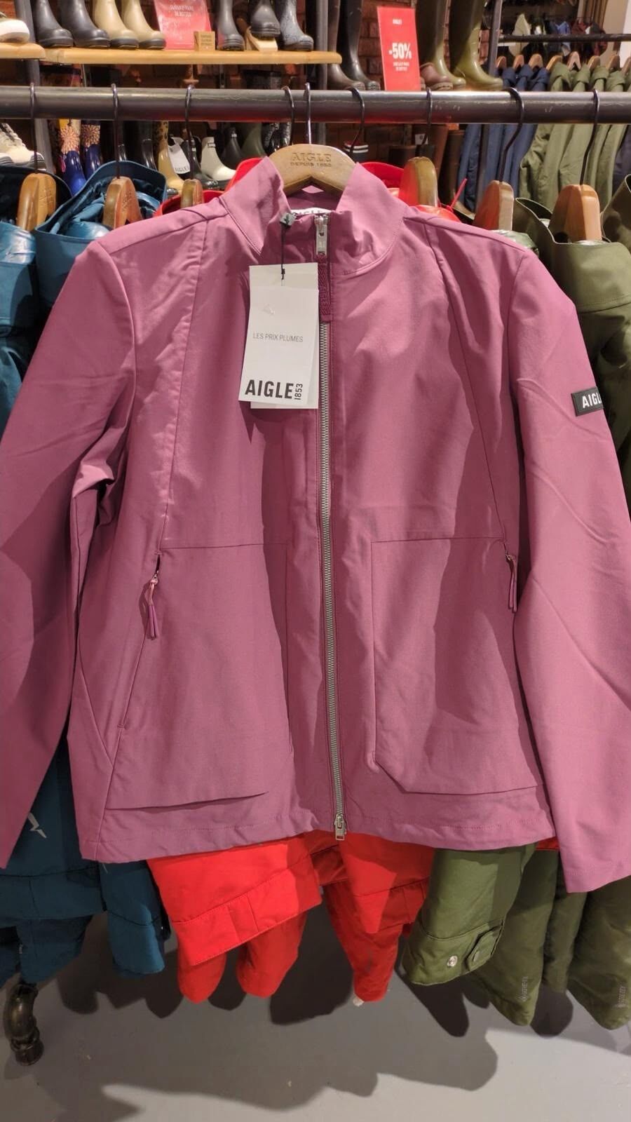 LYS02665 Aigle 女裝防泼水Softshell外套紫色