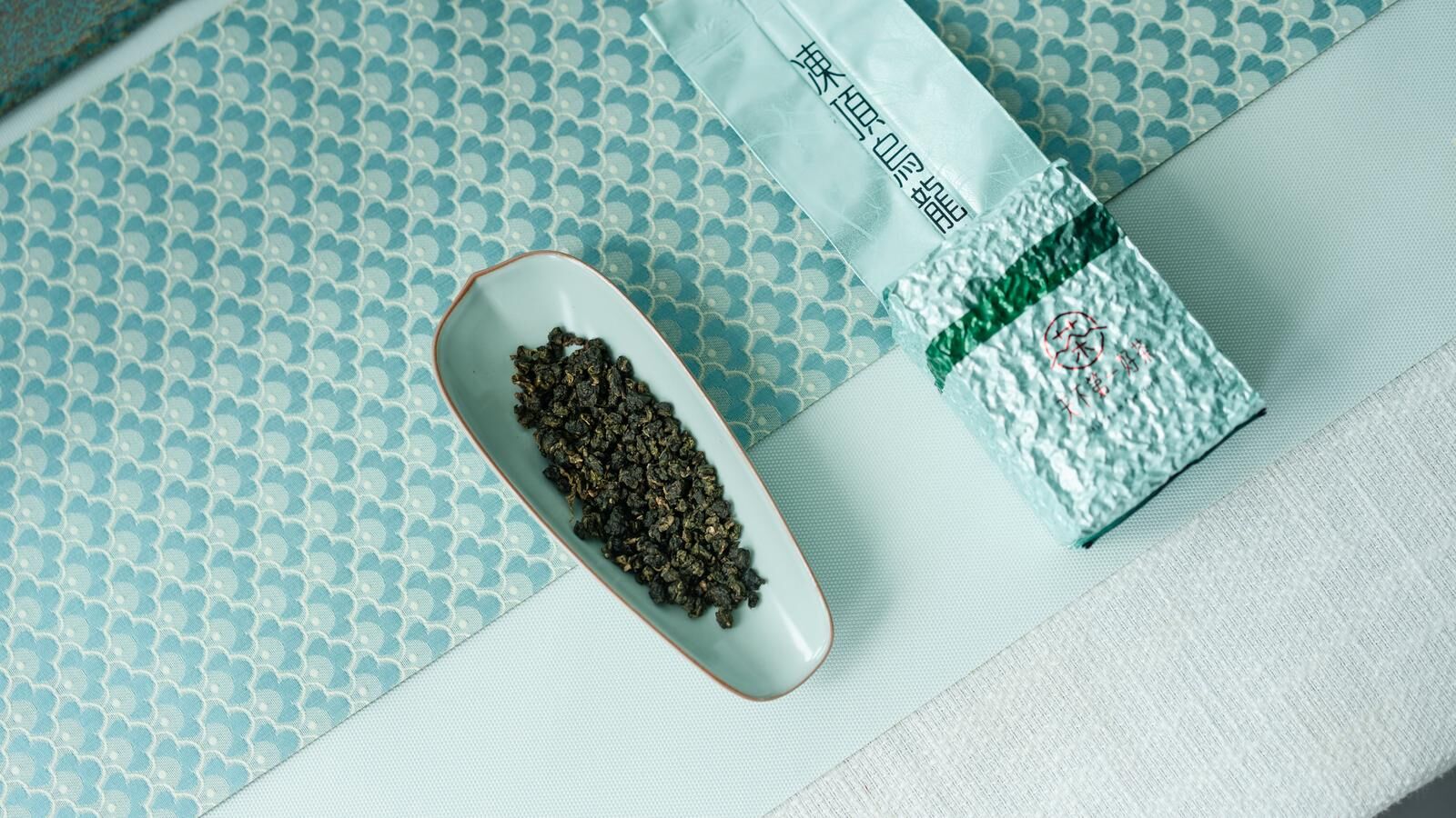 凍頂烏龍茶乾與茶席
