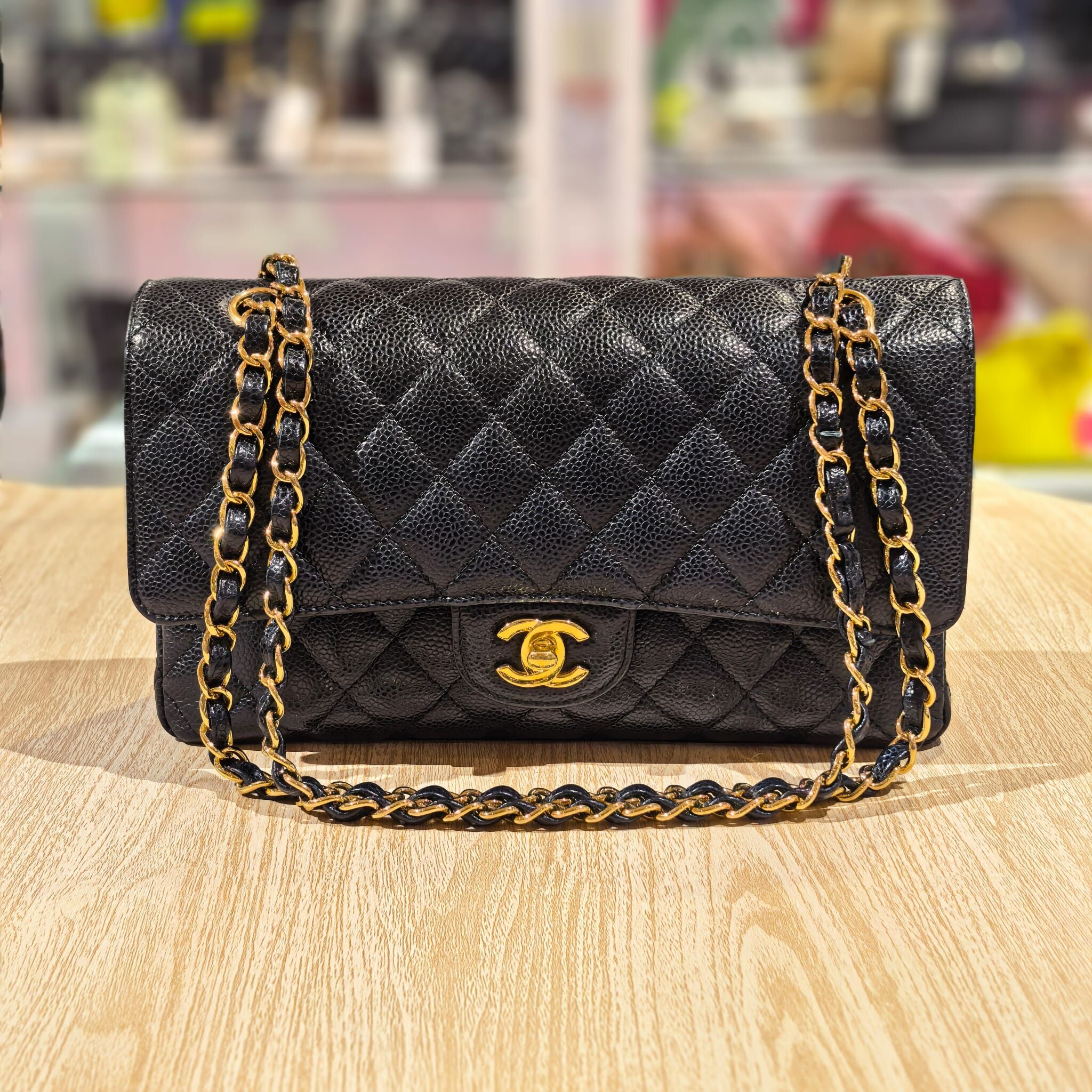 95%NEW二手CHANEL CF25, A01112 黑色荔枝皮/金扣 #CF26 #香奈兒 #CLASSIC FLAP BAG #香榭站正品