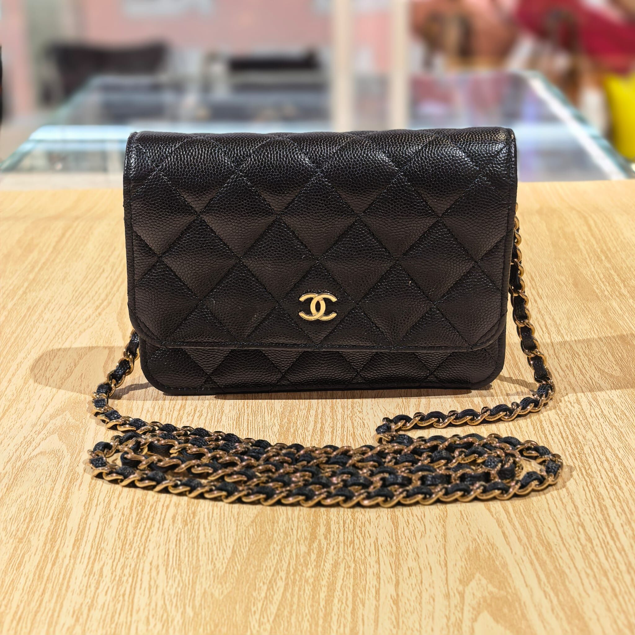 99%NEW二手CHANEL WOC MINI , AP1649 ,黑色荔枝皮/淡金扣, #WALLET ON CHAIN, #香榭站正品