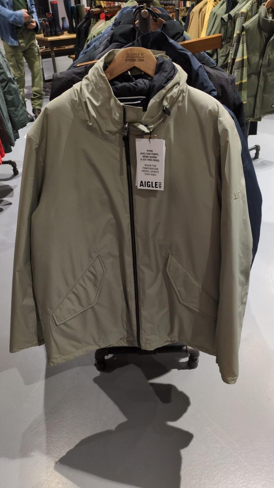LYS02656 Aigle 男裝MTD防泼水防風連帽外套 -鼠尾草綠