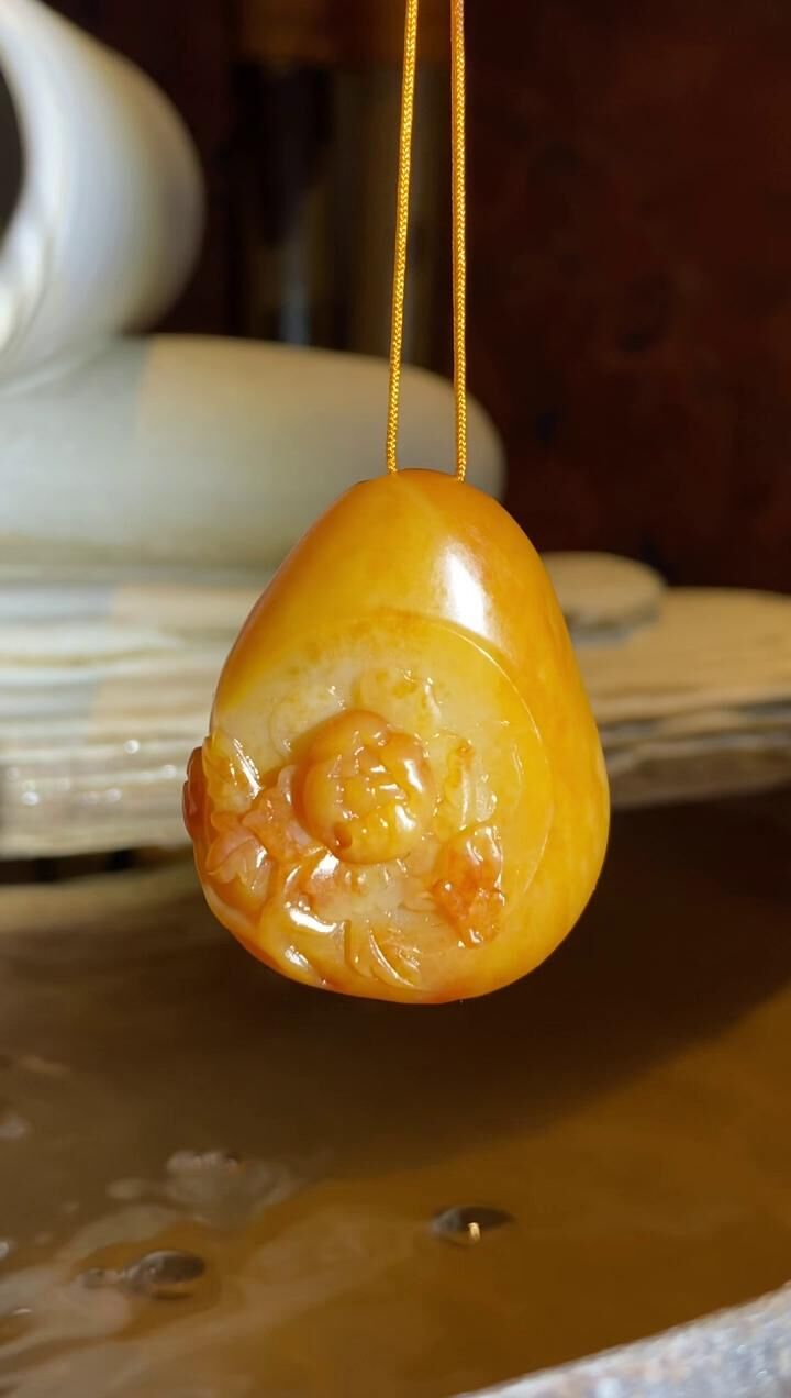 9577 和田玉籽料雞油黃獨籽