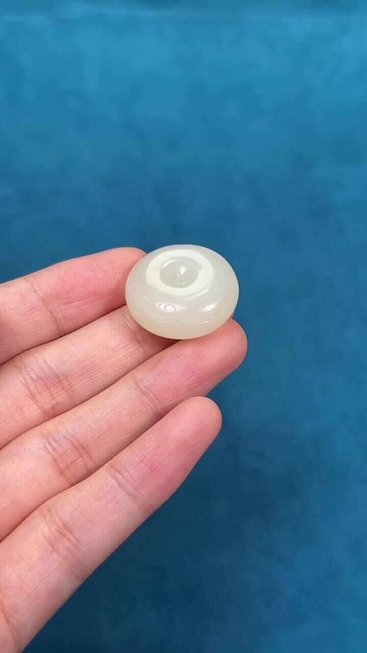 95212 和田玉籽料平安扣 (24mm直徑)