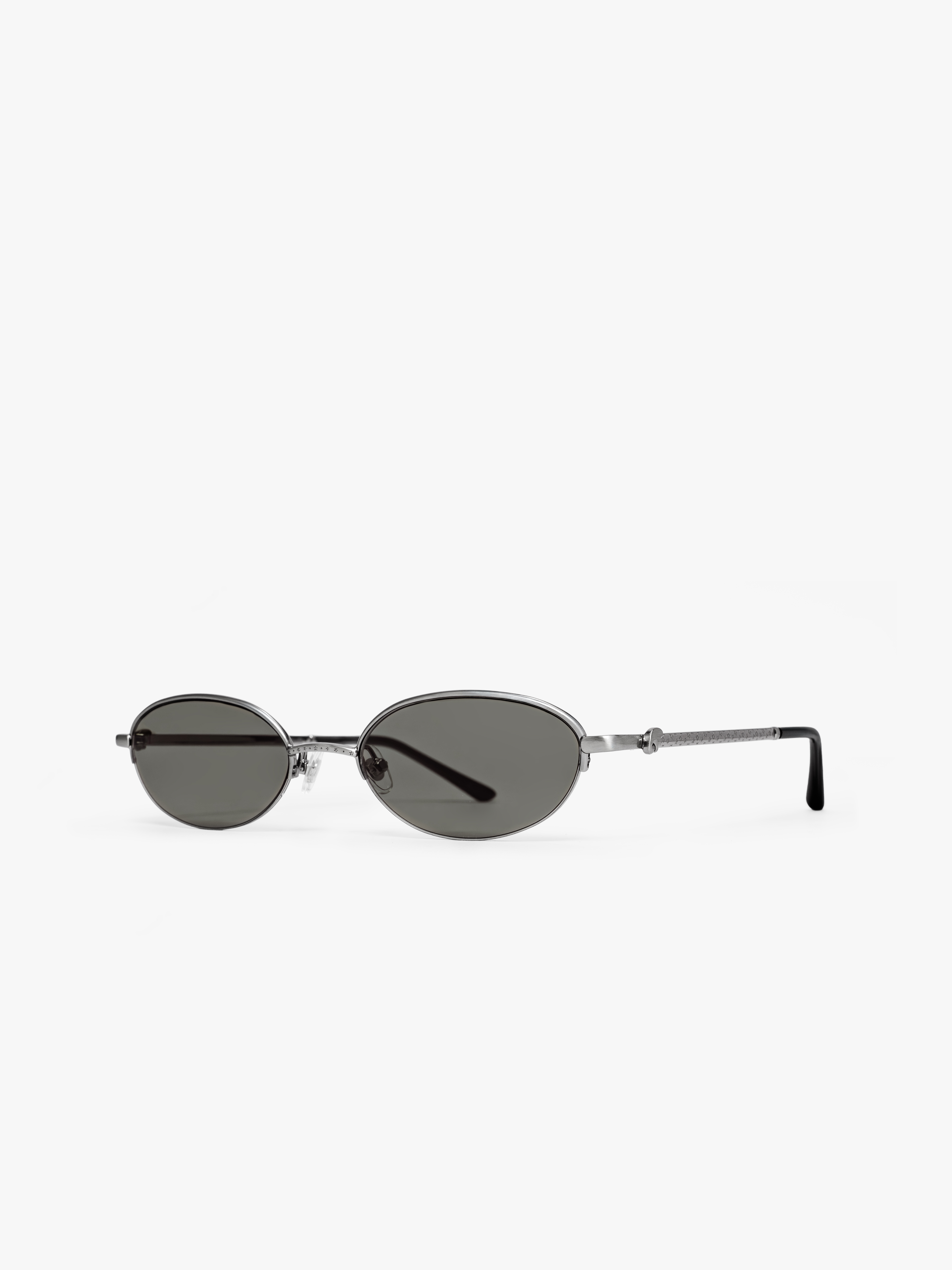 aeae x KlassiC. Oval Sunglasses
