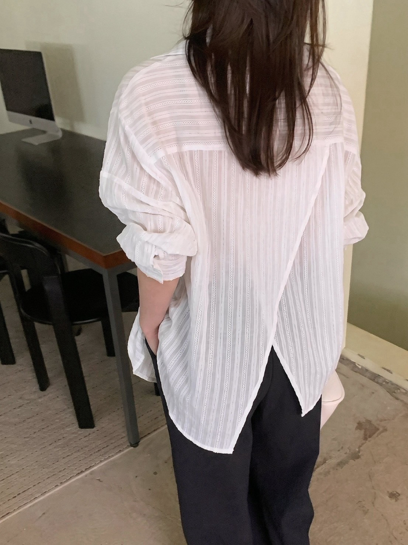 轉身有亮點♡交叉開衩輕透感落肩襯衫