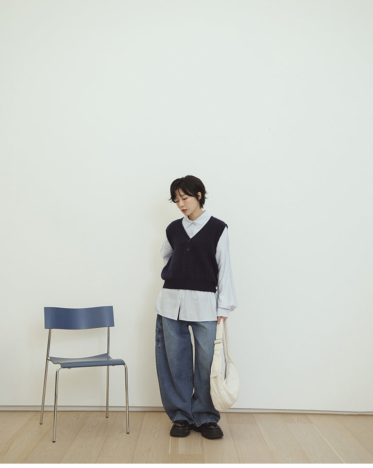 Button-down half-front V-neck knitted vest - dark blue【01013559】in stock+pre-order