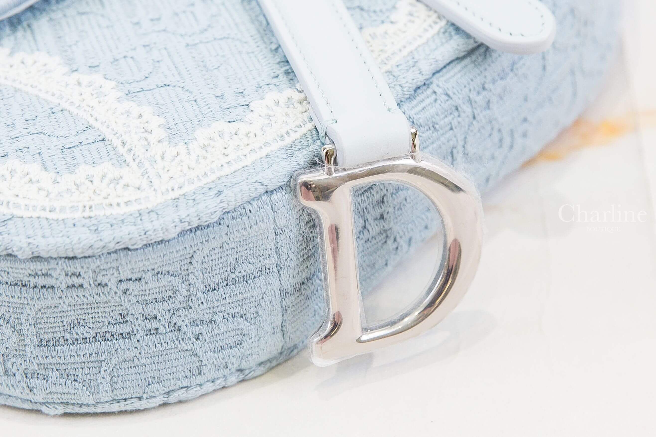 Dior Small Saddle Bag With Strap 天空藍老花白色蕾絲蝴蝶結刺繡D銀飾小型棉質牛皮手提翻蓋馬鞍斜背包