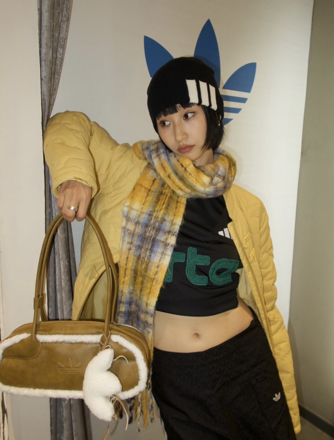 <包仔亂賣🔥>ADIDAS 羊羔毛法棍包