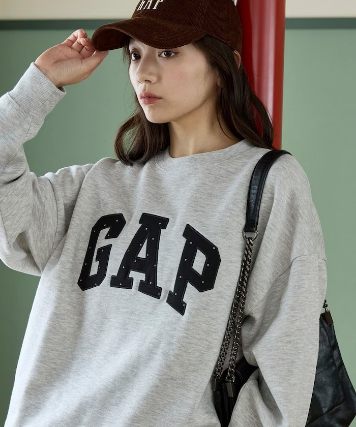 【 10/6收單 】日本代購 PUBLUX × GAP 聯名刺繡Logo大學T｜4色