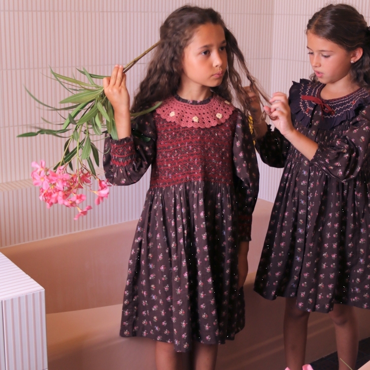 BONJOUR DIARY 小花束印花褶皺鉤針編織領洋裝(編織領可拆) Handsmock dress with collar - Little bouquet print